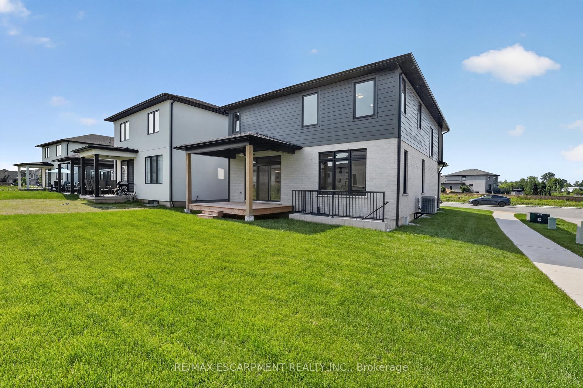 Photo 52 of 8905 Angie Drive, Niagara Falls, Forestview — HOMEH