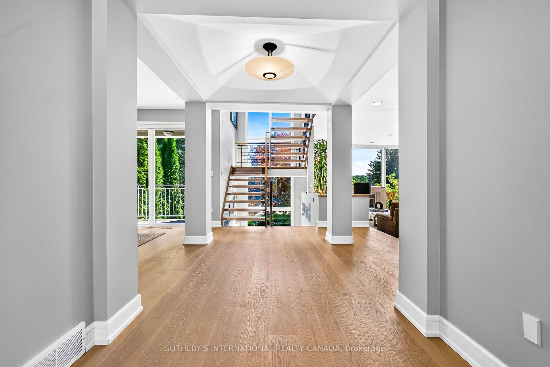 Photo 13 of 2 Anslow Court, Hamilton, Dundas — HOMEH