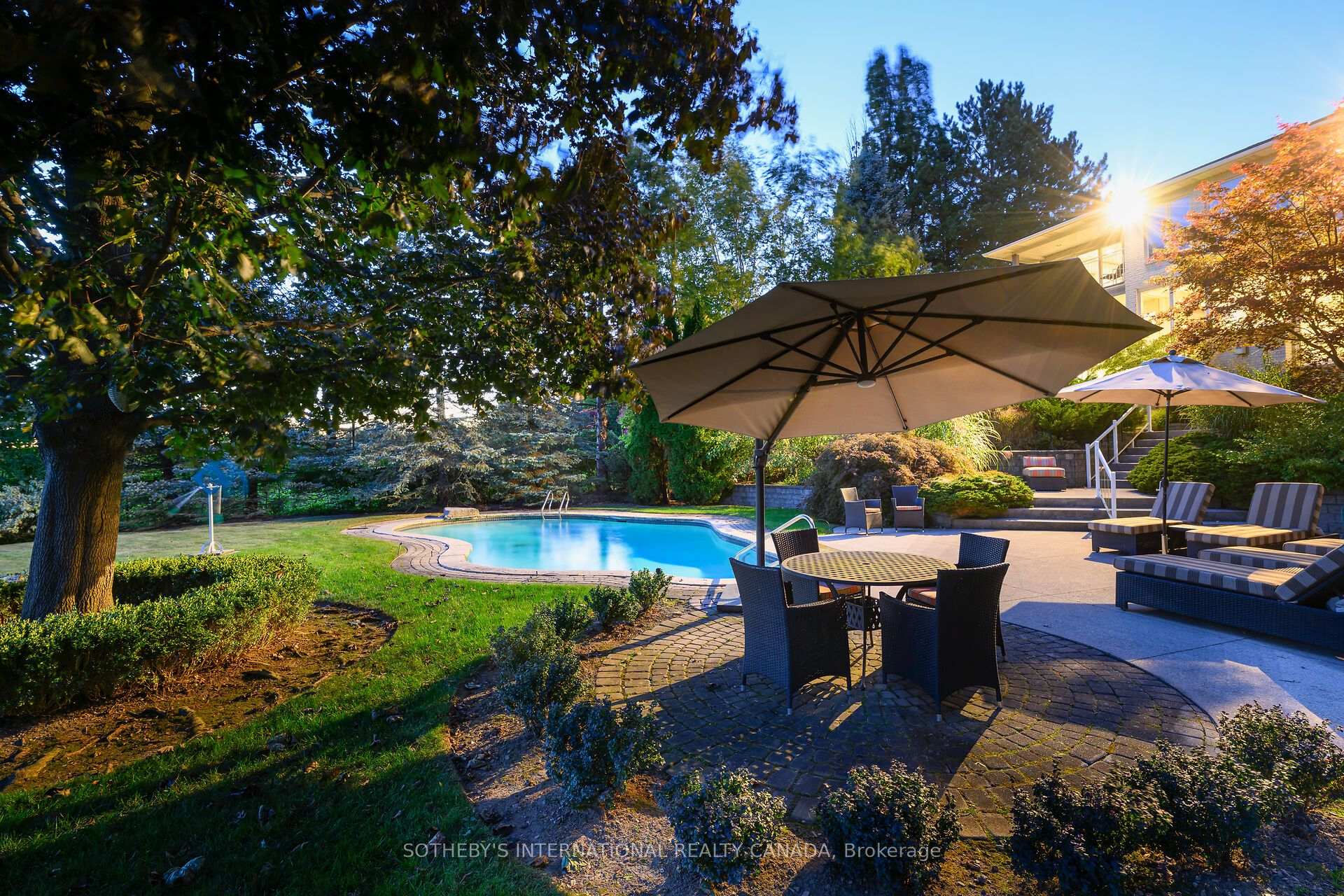 Photo 43 of 2 Anslow Court, Hamilton, Dundas — HOMEH