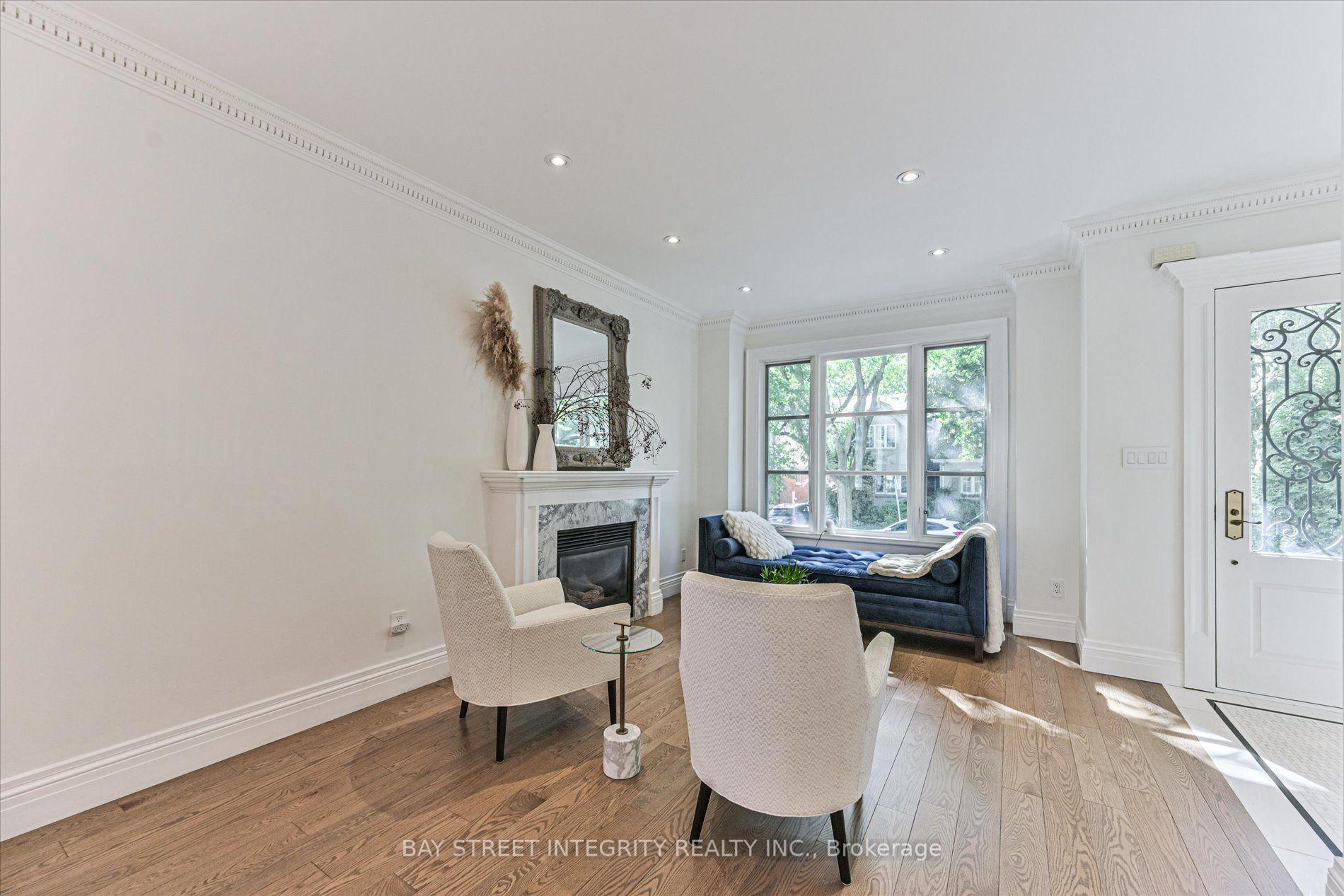 Photo 6 of 354 Old Orchard Grove, Toronto, Bedford Park-Nortown — HOMEH