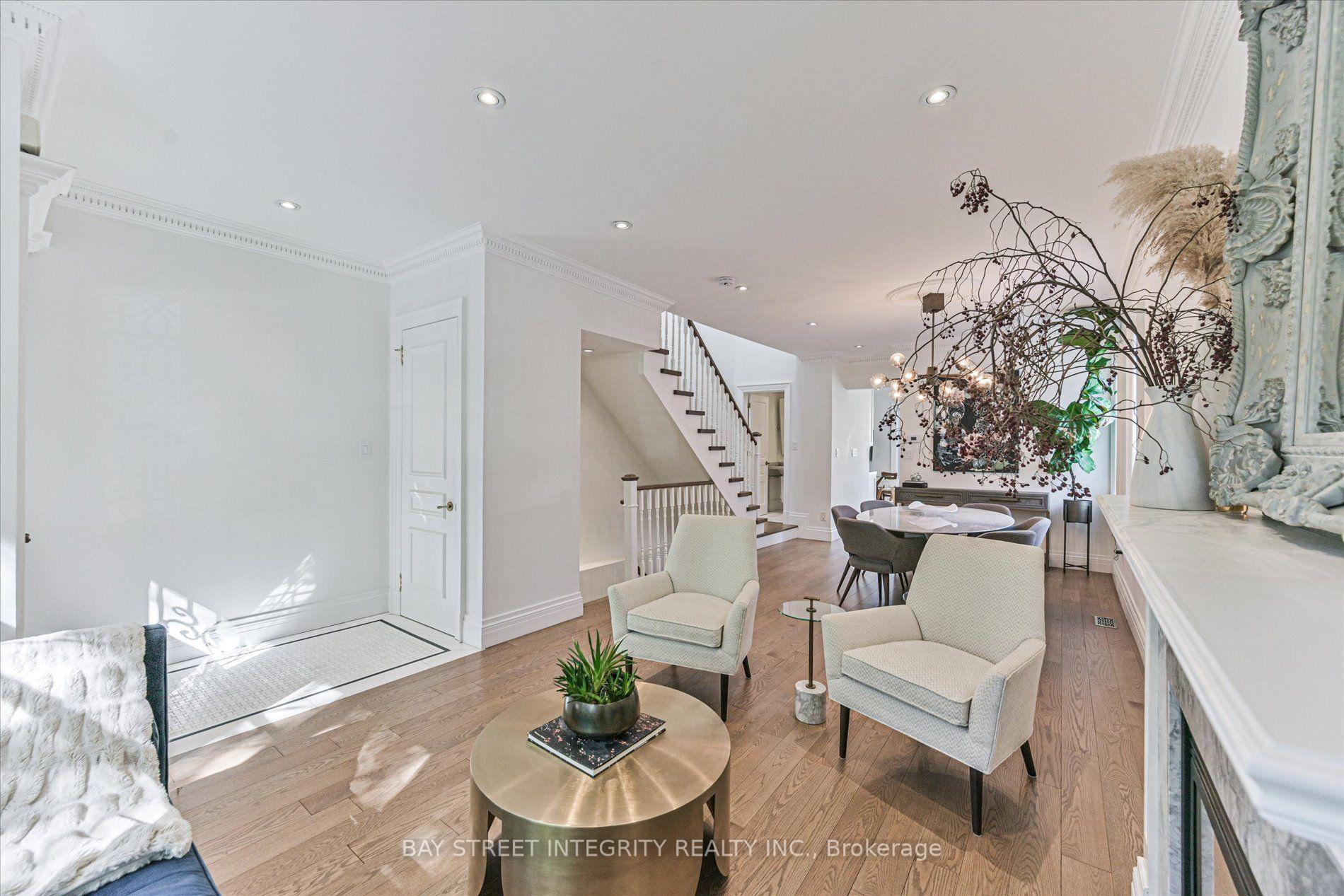 Photo 8 of 354 Old Orchard Grove, Toronto, Bedford Park-Nortown — HOMEH
