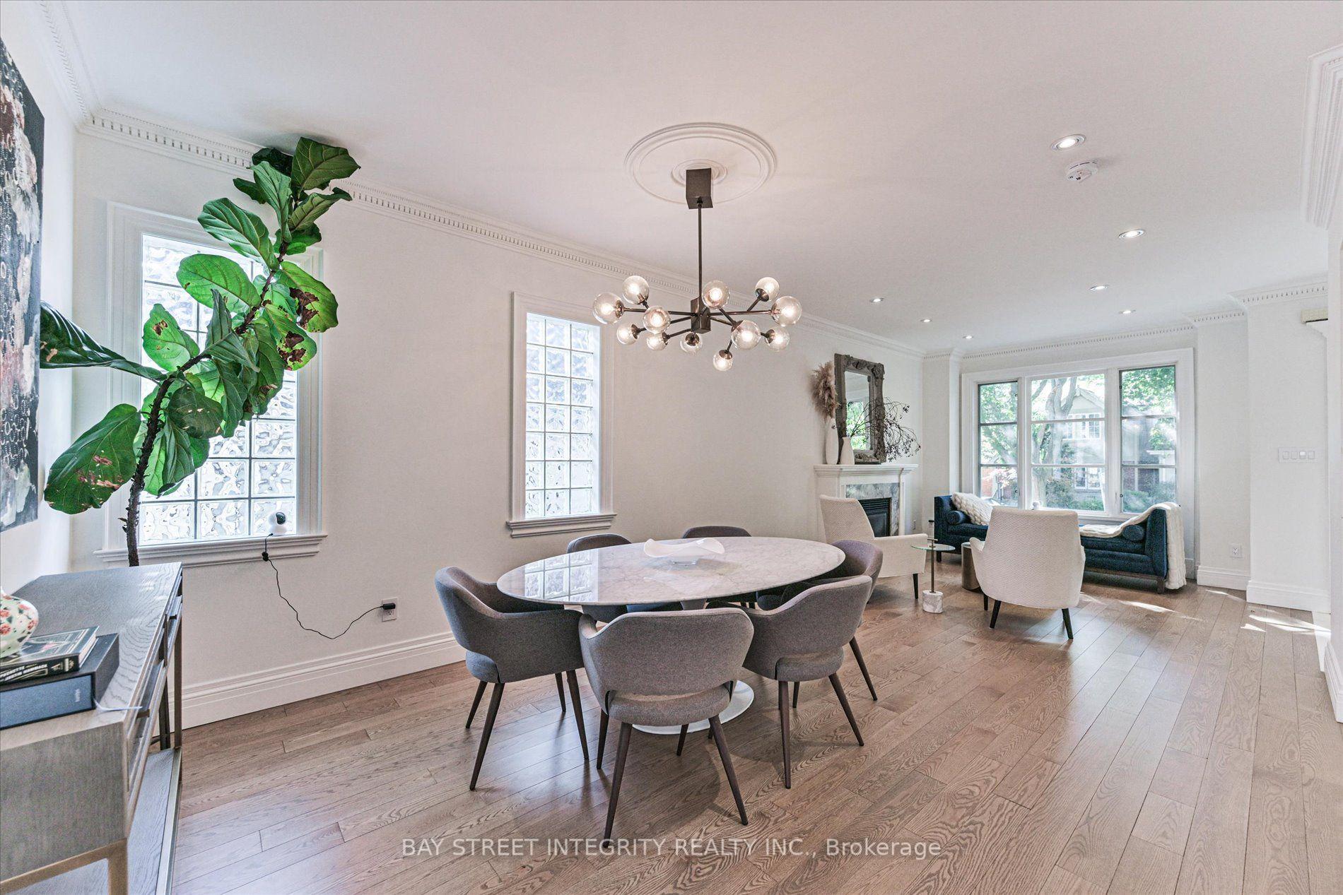 Photo 10 of 354 Old Orchard Grove, Toronto, Bedford Park-Nortown — HOMEH
