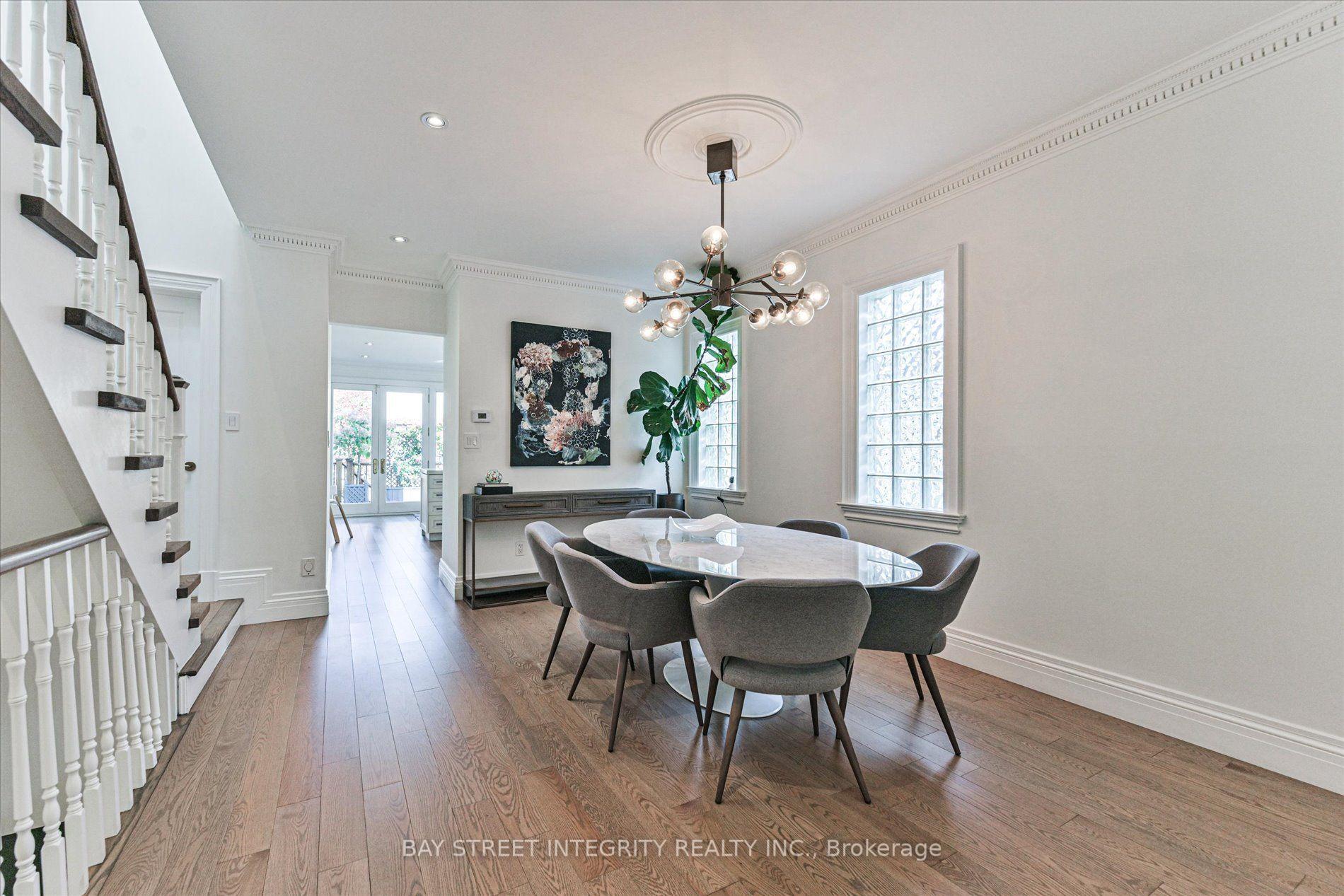 Photo 12 of 354 Old Orchard Grove, Toronto, Bedford Park-Nortown — HOMEH