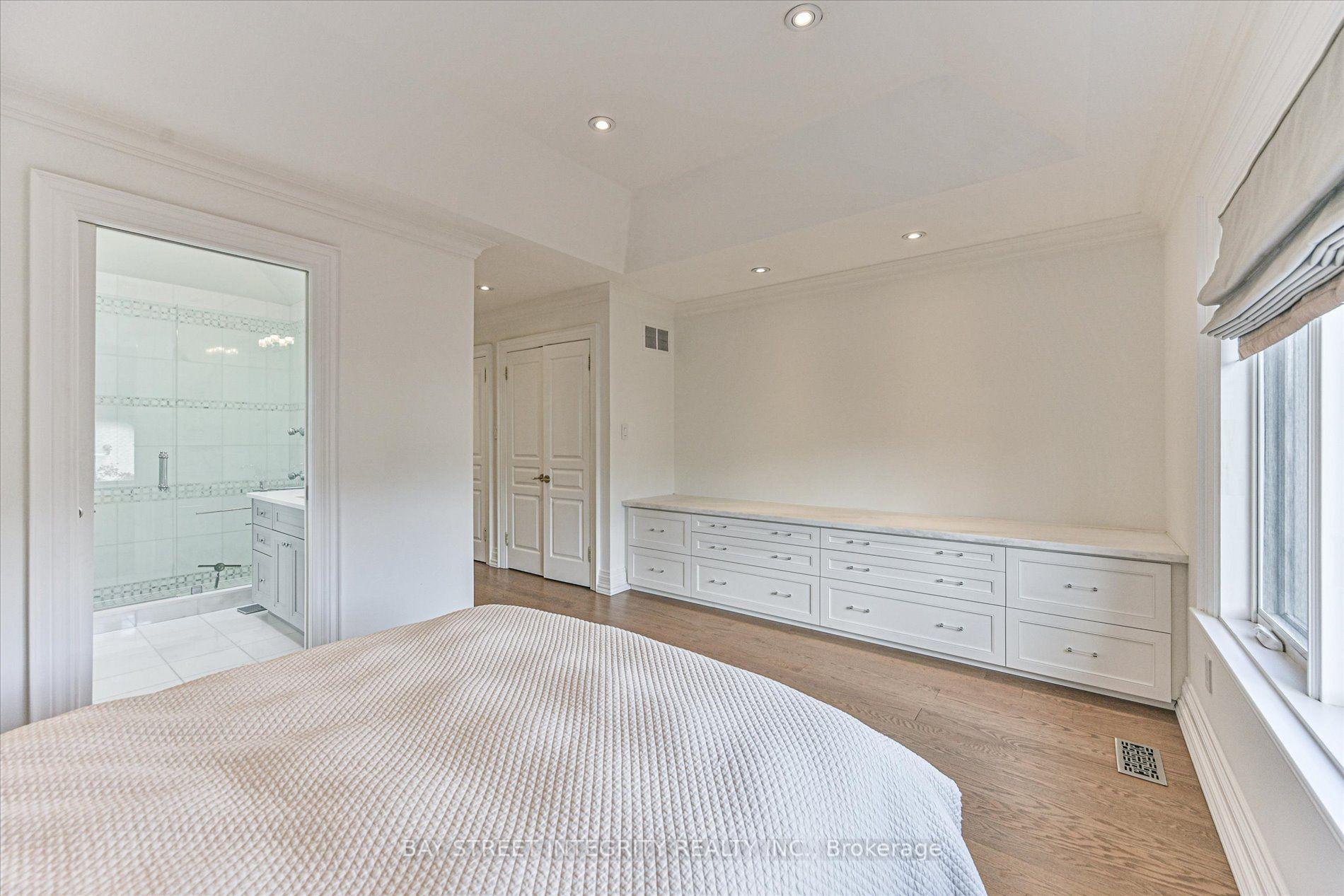 Photo 24 of 354 Old Orchard Grove, Toronto, Bedford Park-Nortown — HOMEH