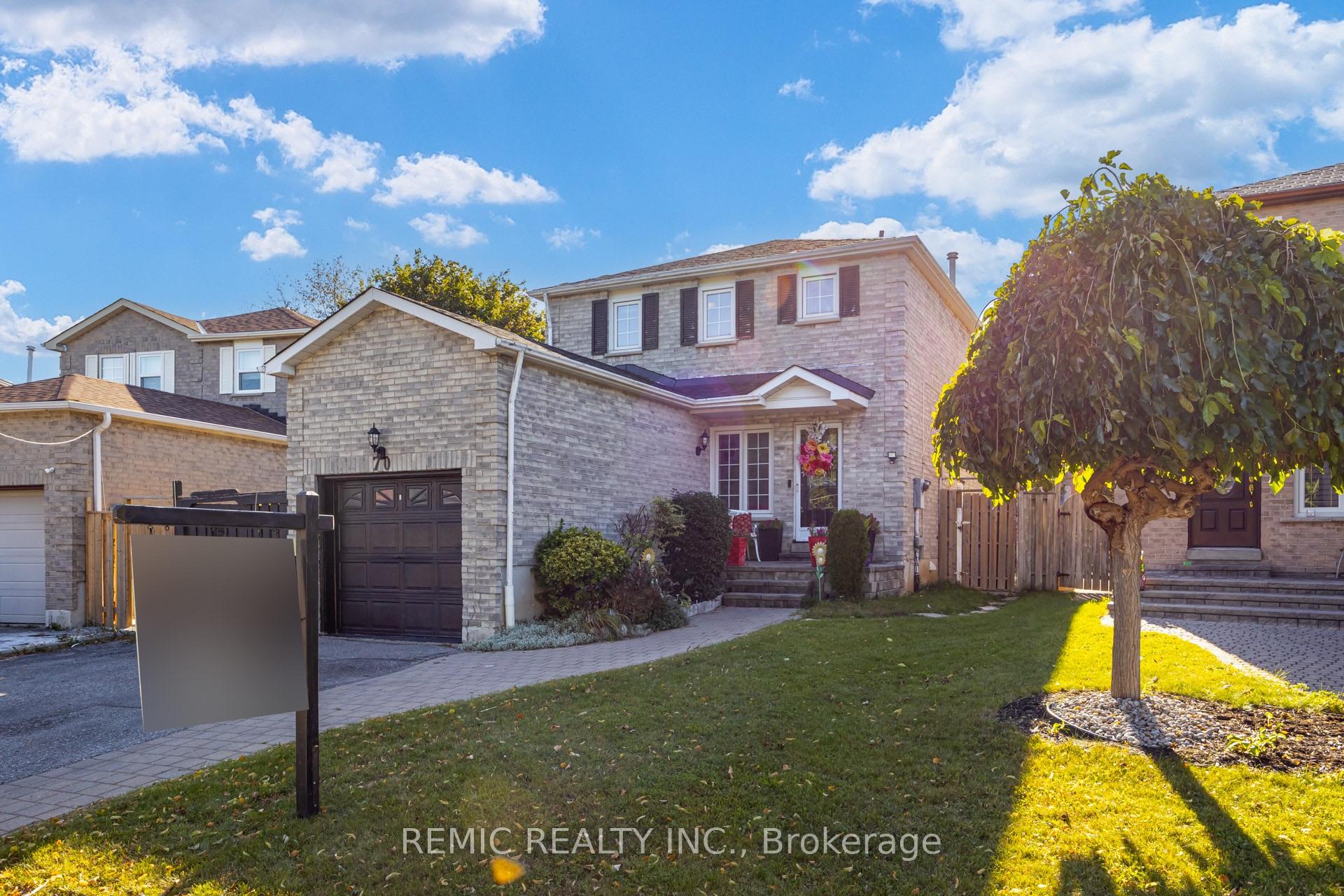 Photo 2 of 70 Large Crescent, Ajax, Central West — HOMEH