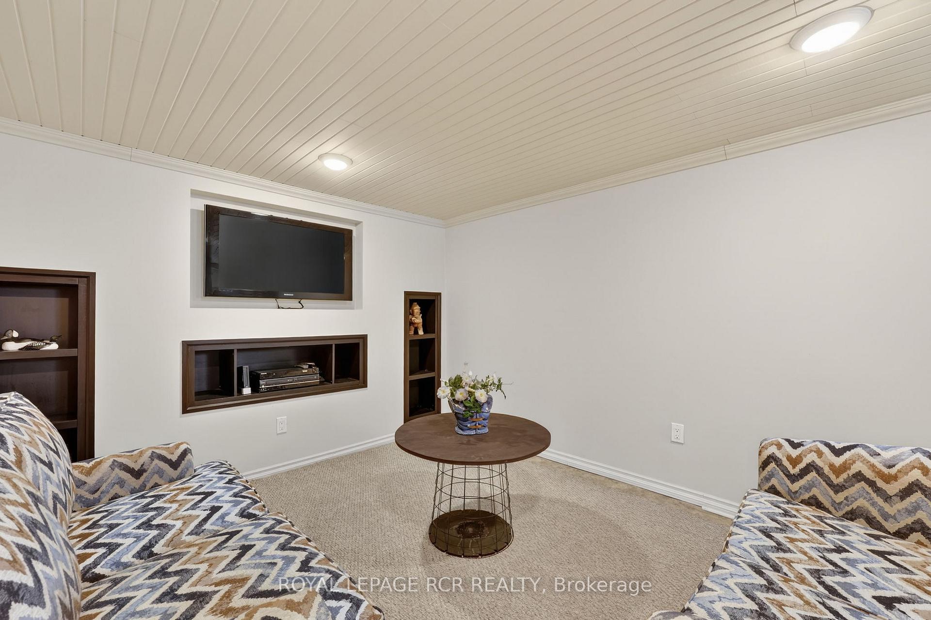 Photo 30 of 65 Donald Street, Barrie, Queen's Park — HOMEH