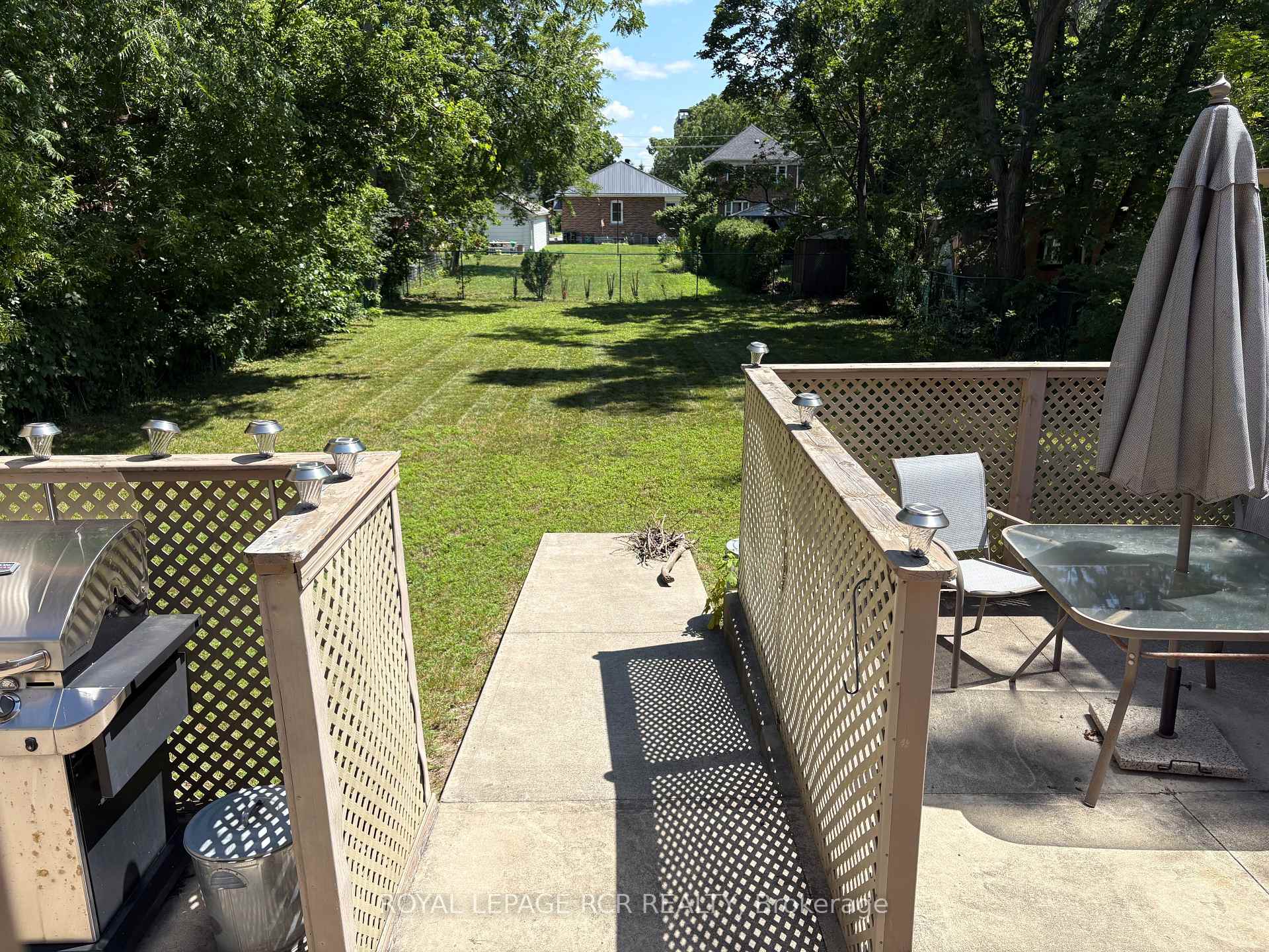 Photo 42 of 65 Donald Street, Barrie, Queen's Park — HOMEH
