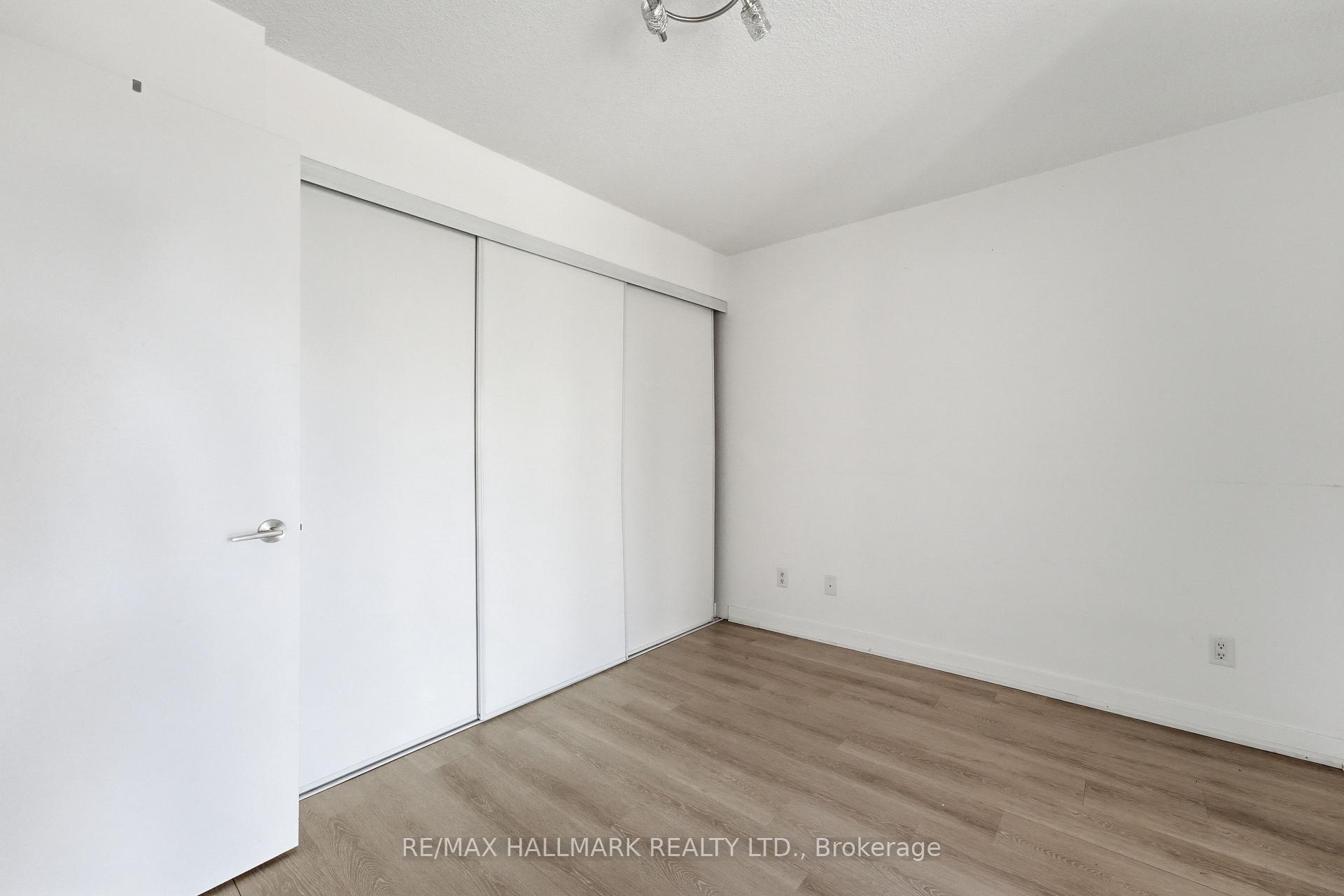 Photo 10 of Unit 417, 120 Dallimore Circle, North York, Banbury-Don Mills — HOMEH