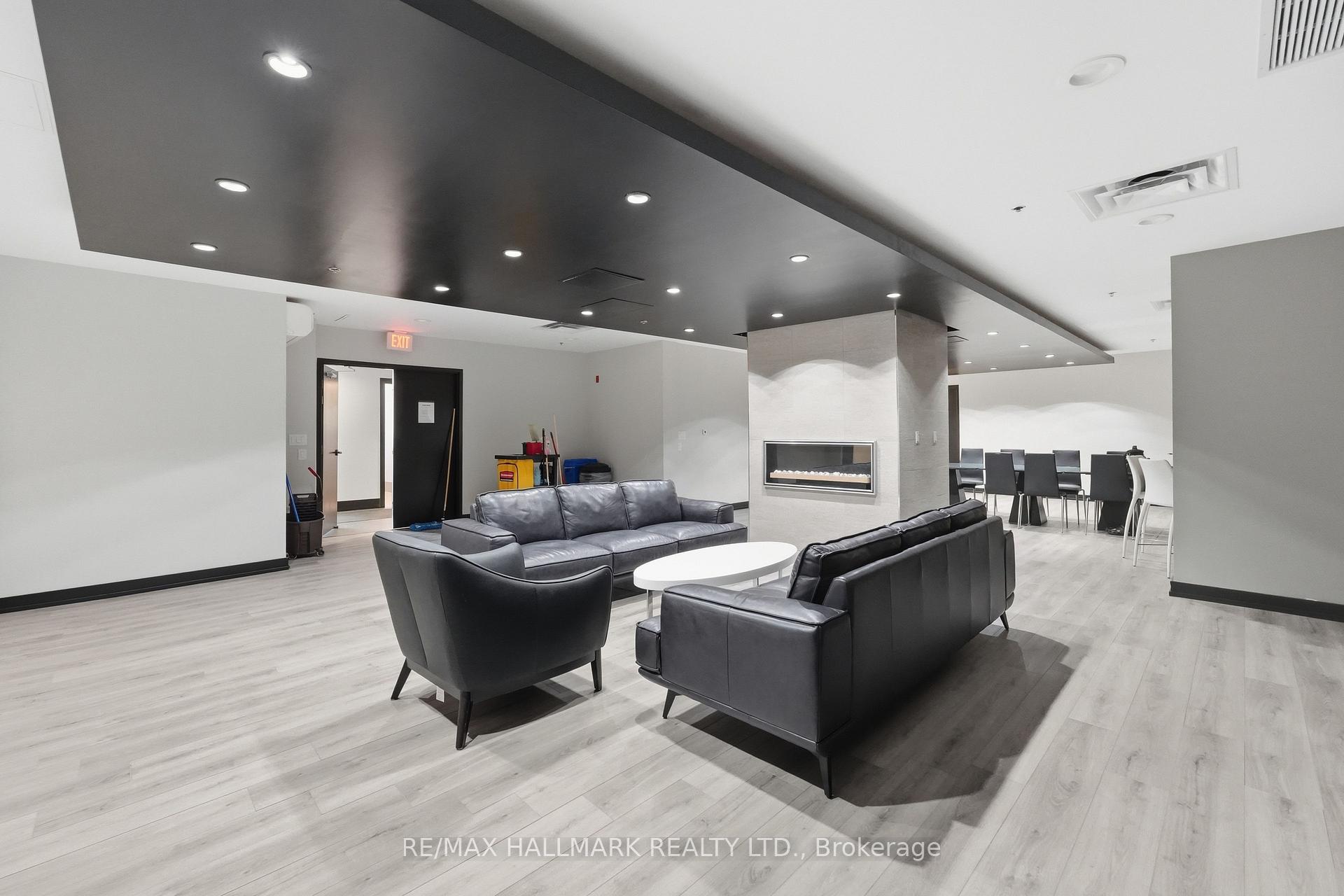 Photo 19 of Unit 417, 120 Dallimore Circle, North York, Banbury-Don Mills — HOMEH
