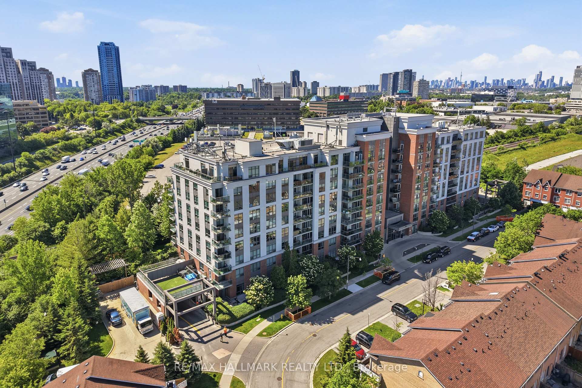 Photo 38 of Unit 417, 120 Dallimore Circle, North York, Banbury-Don Mills — HOMEH