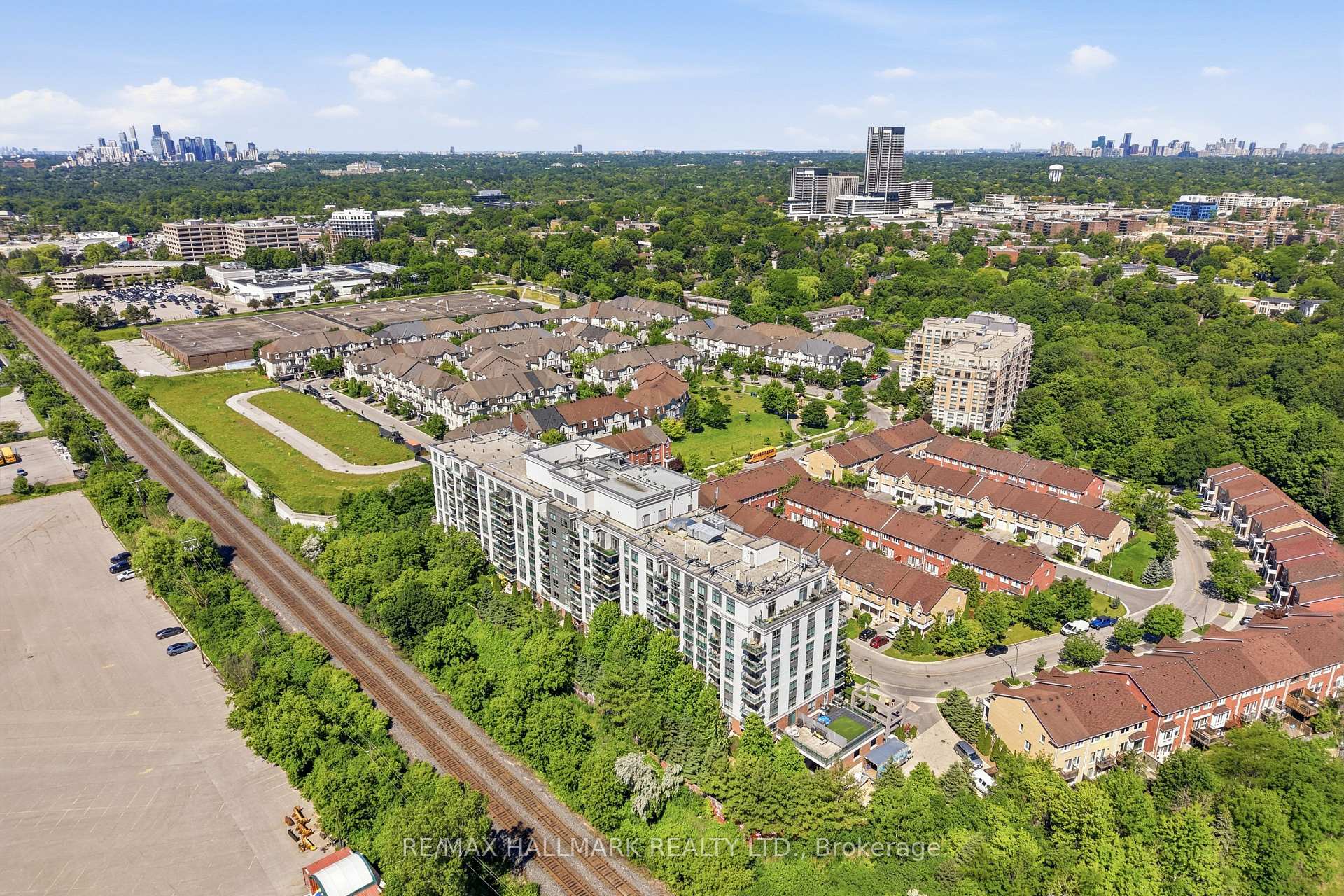 Photo 40 of Unit 417, 120 Dallimore Circle, North York, Banbury-Don Mills — HOMEH