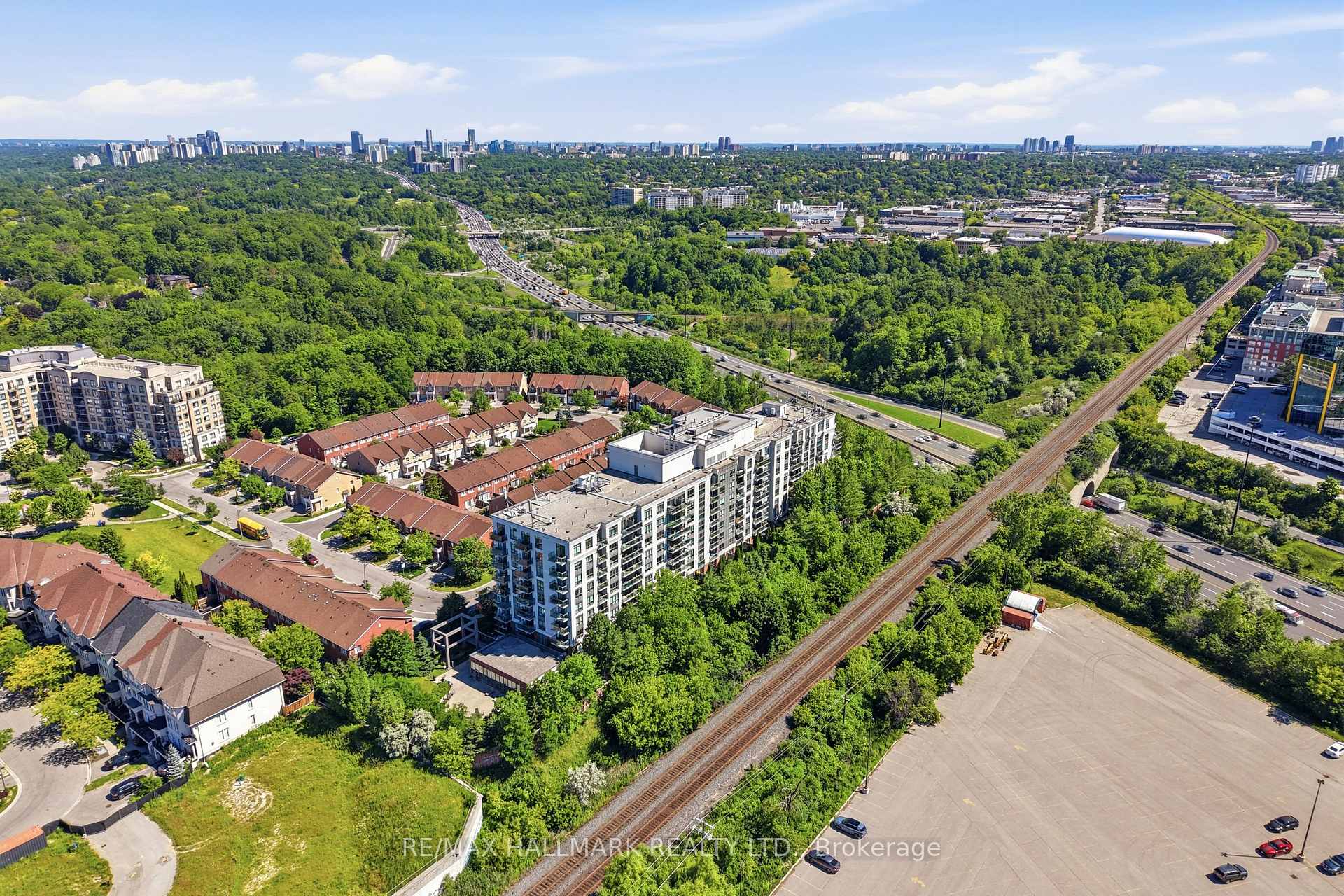 Photo 41 of Unit 417, 120 Dallimore Circle, North York, Banbury-Don Mills — HOMEH