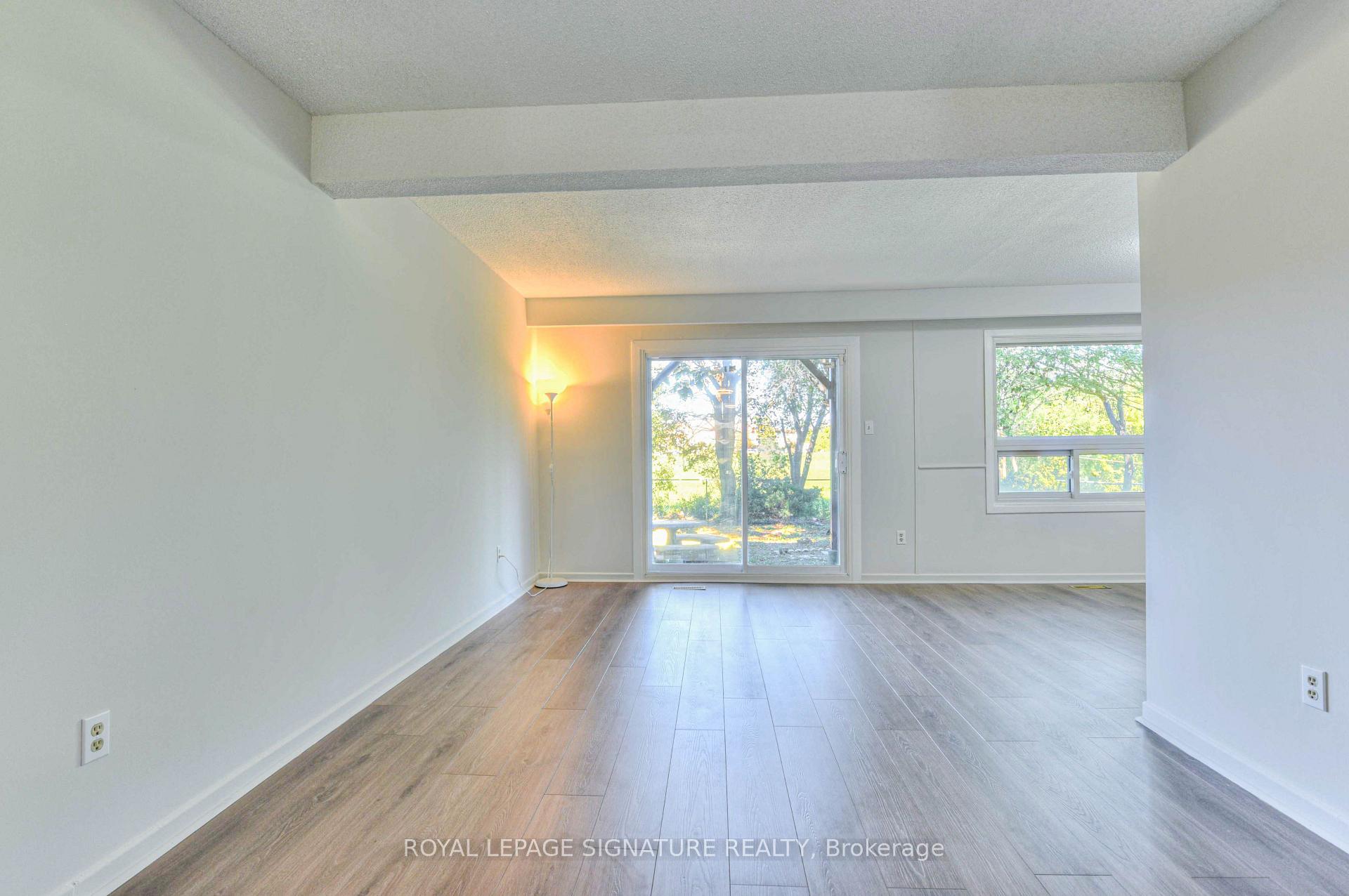 Photo 8 of 132 Valdor Drive, Scarborough, Agincourt North — HOMEH