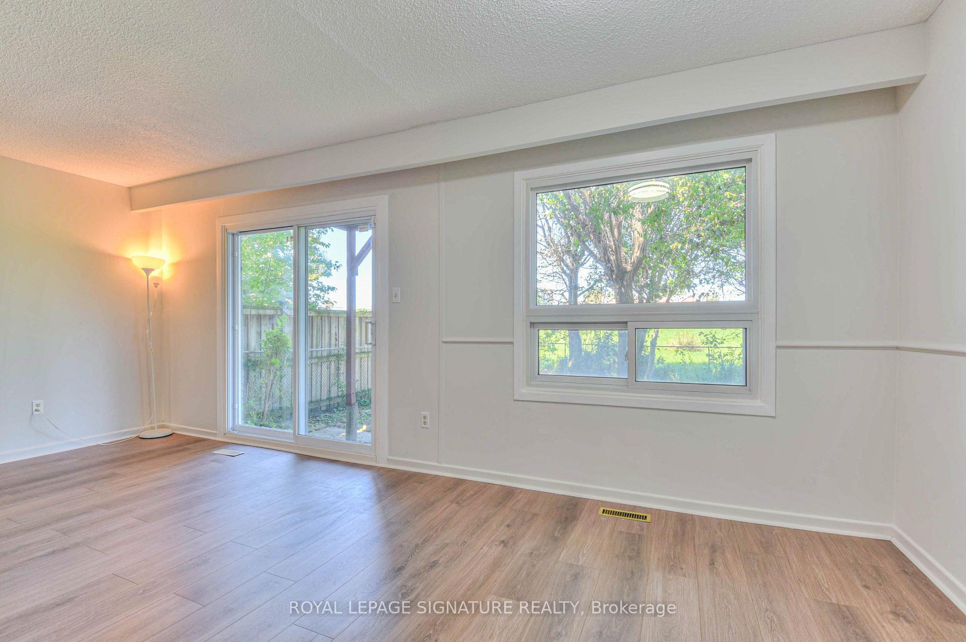 Photo 9 of 132 Valdor Drive, Scarborough, Agincourt North — HOMEH
