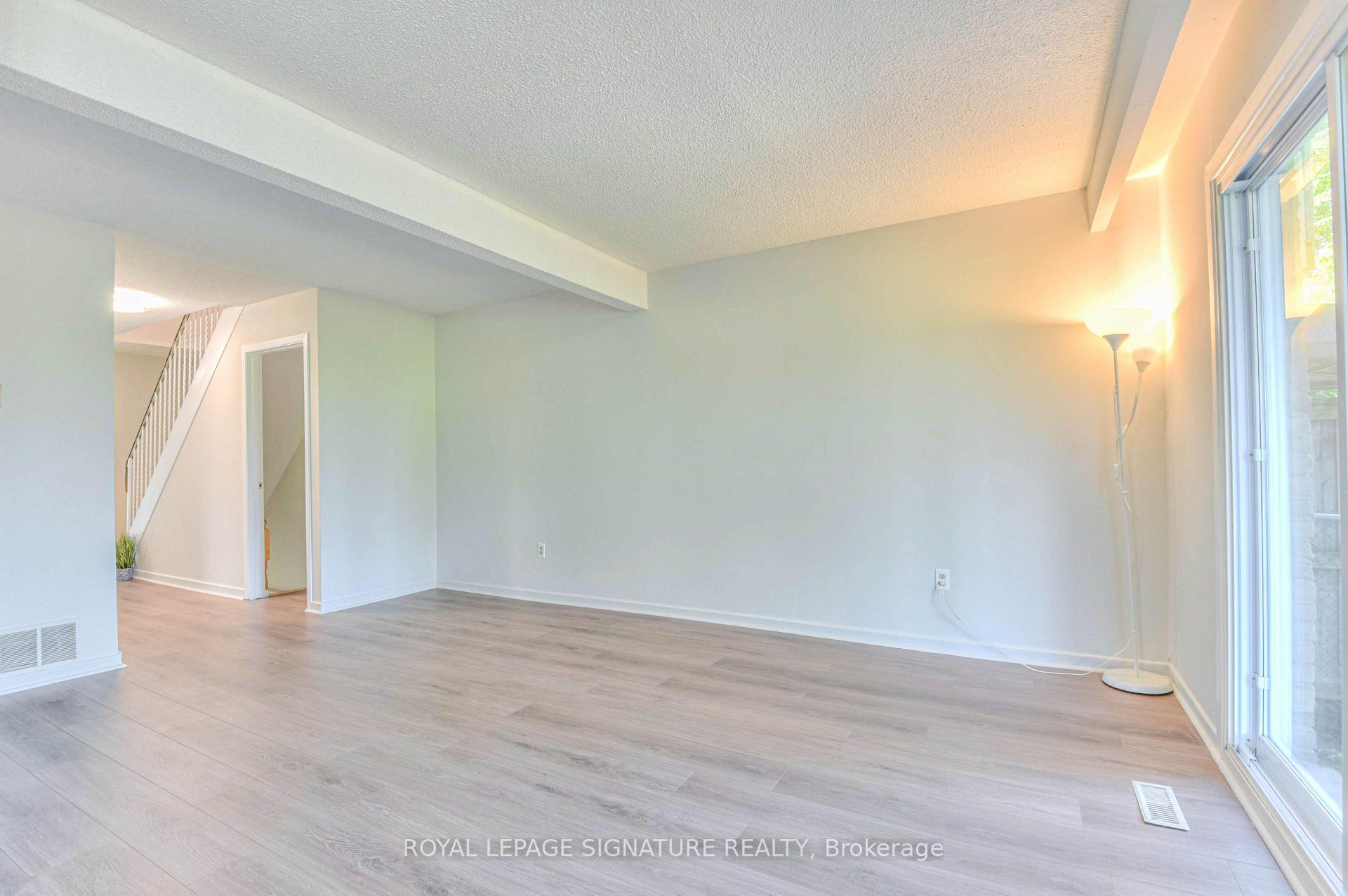Photo 11 of 132 Valdor Drive, Scarborough, Agincourt North — HOMEH