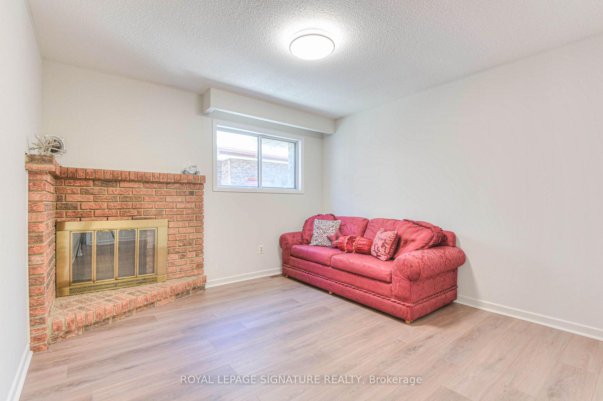 Photo 19 of 132 Valdor Drive, Scarborough, Agincourt North — HOMEH