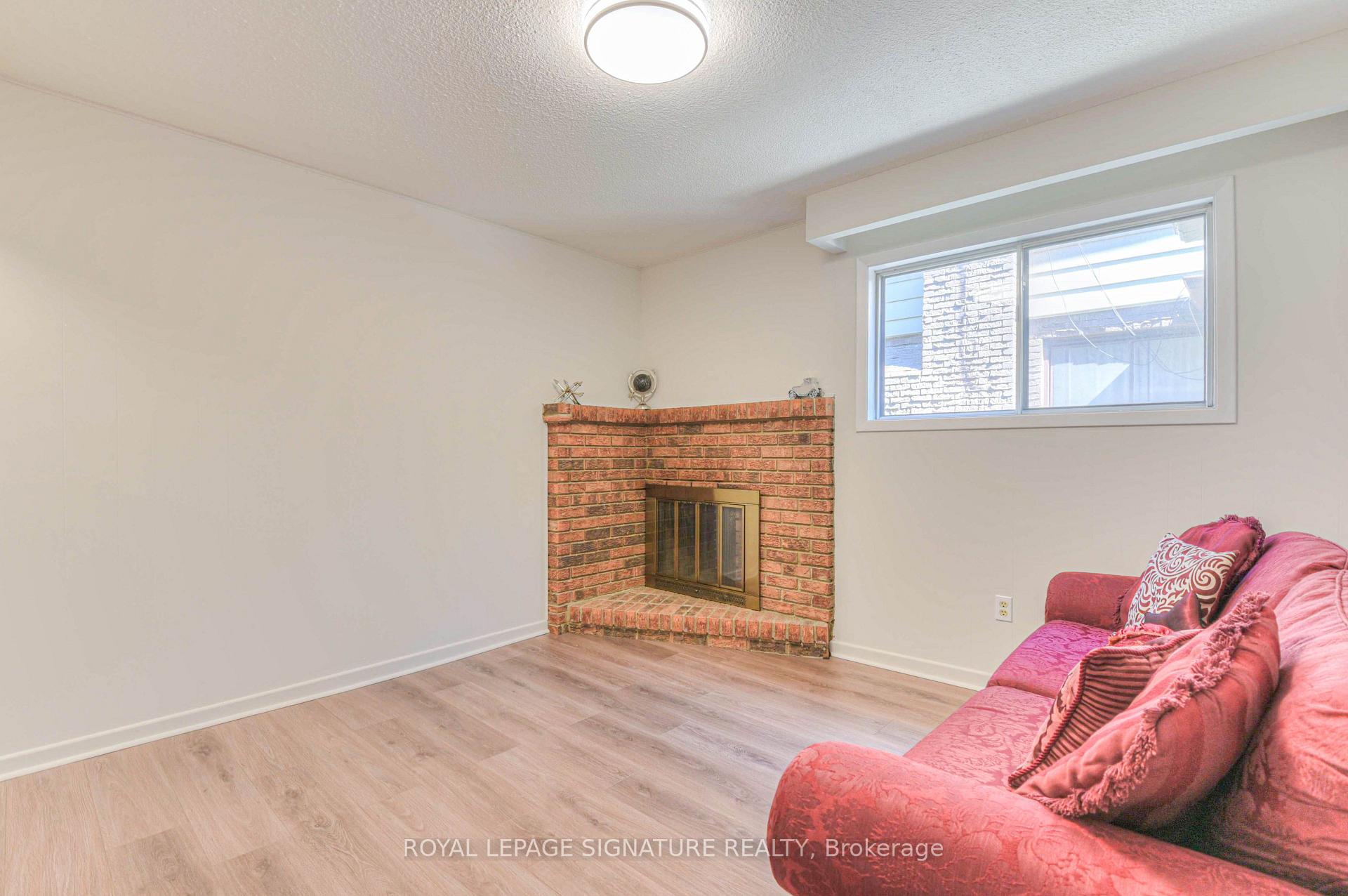 Photo 20 of 132 Valdor Drive, Scarborough, Agincourt North — HOMEH
