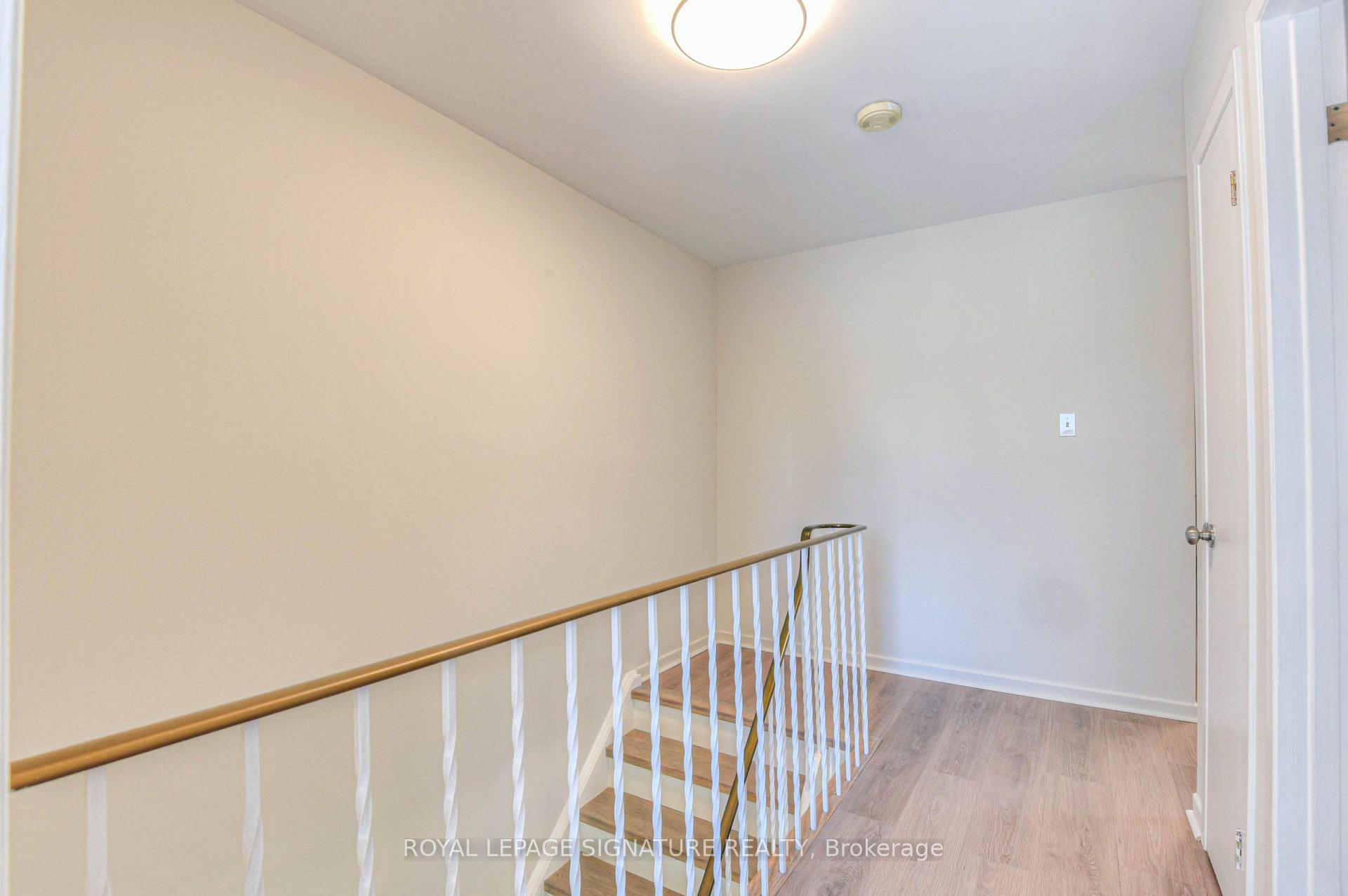 Photo 21 of 132 Valdor Drive, Scarborough, Agincourt North — HOMEH