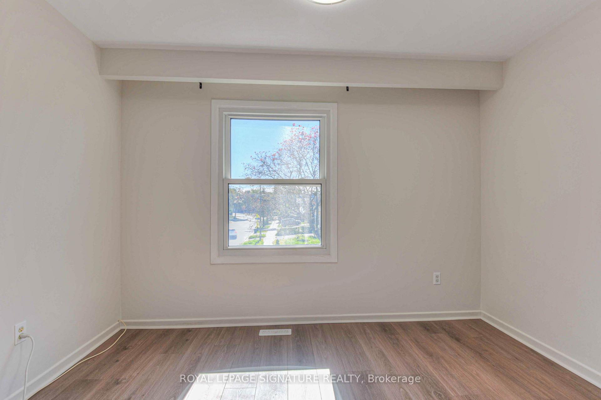 Photo 31 of 132 Valdor Drive, Scarborough, Agincourt North — HOMEH