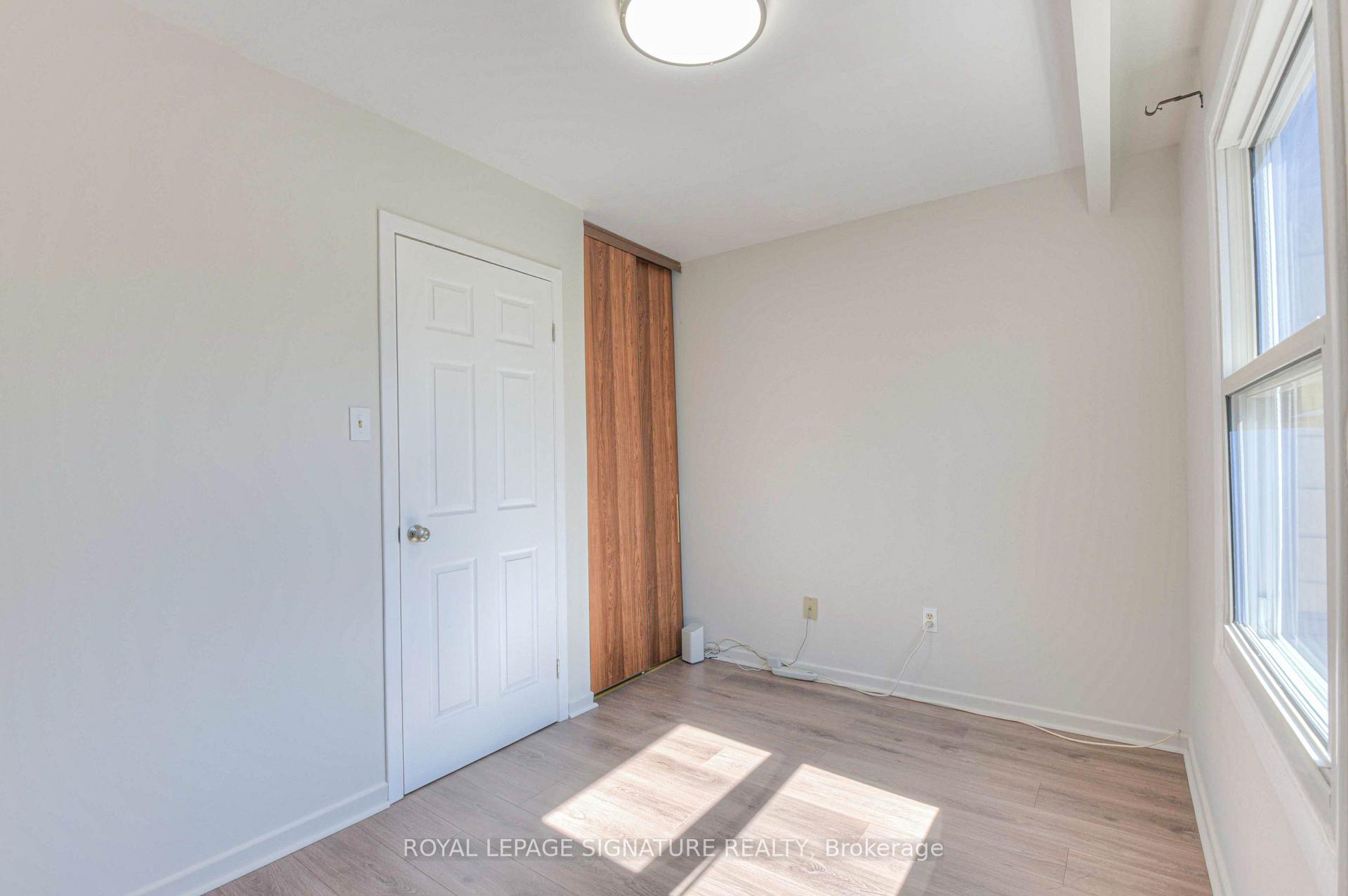 Photo 32 of 132 Valdor Drive, Scarborough, Agincourt North — HOMEH