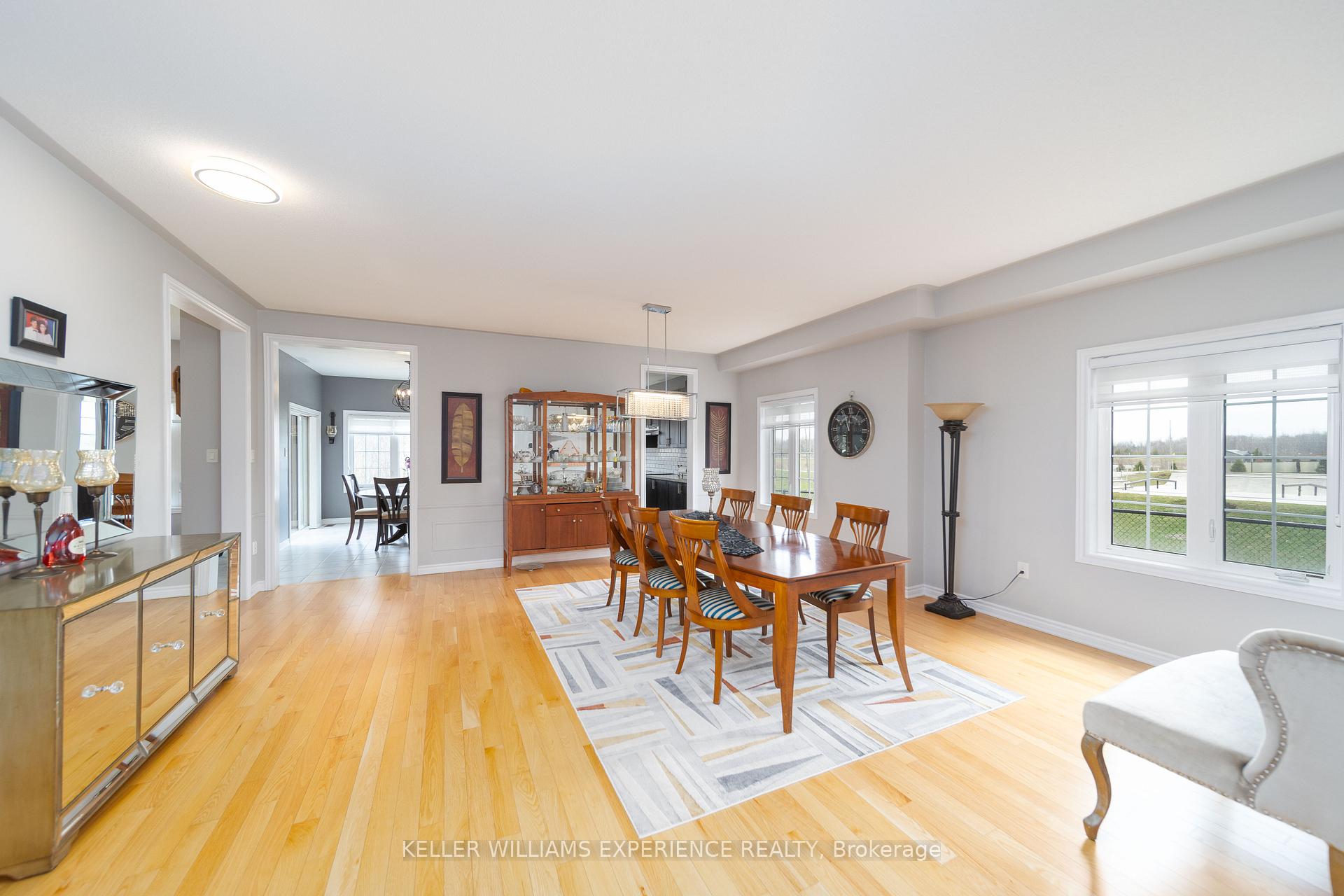 Photo 7 of 1601 Emberton Way, Innisfil, Alcona — HOMEH