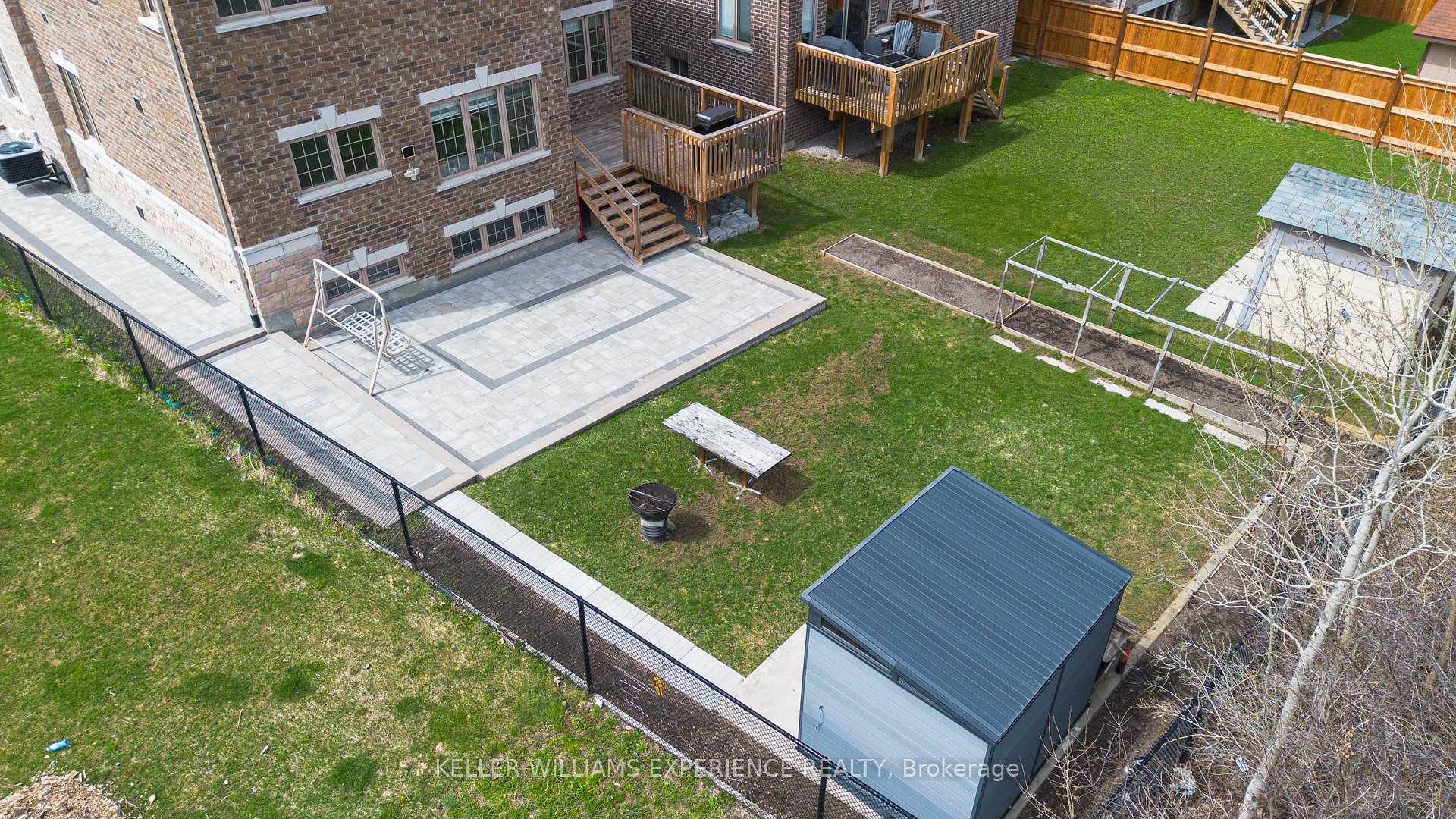 Photo 23 of 1601 Emberton Way, Innisfil, Alcona — HOMEH