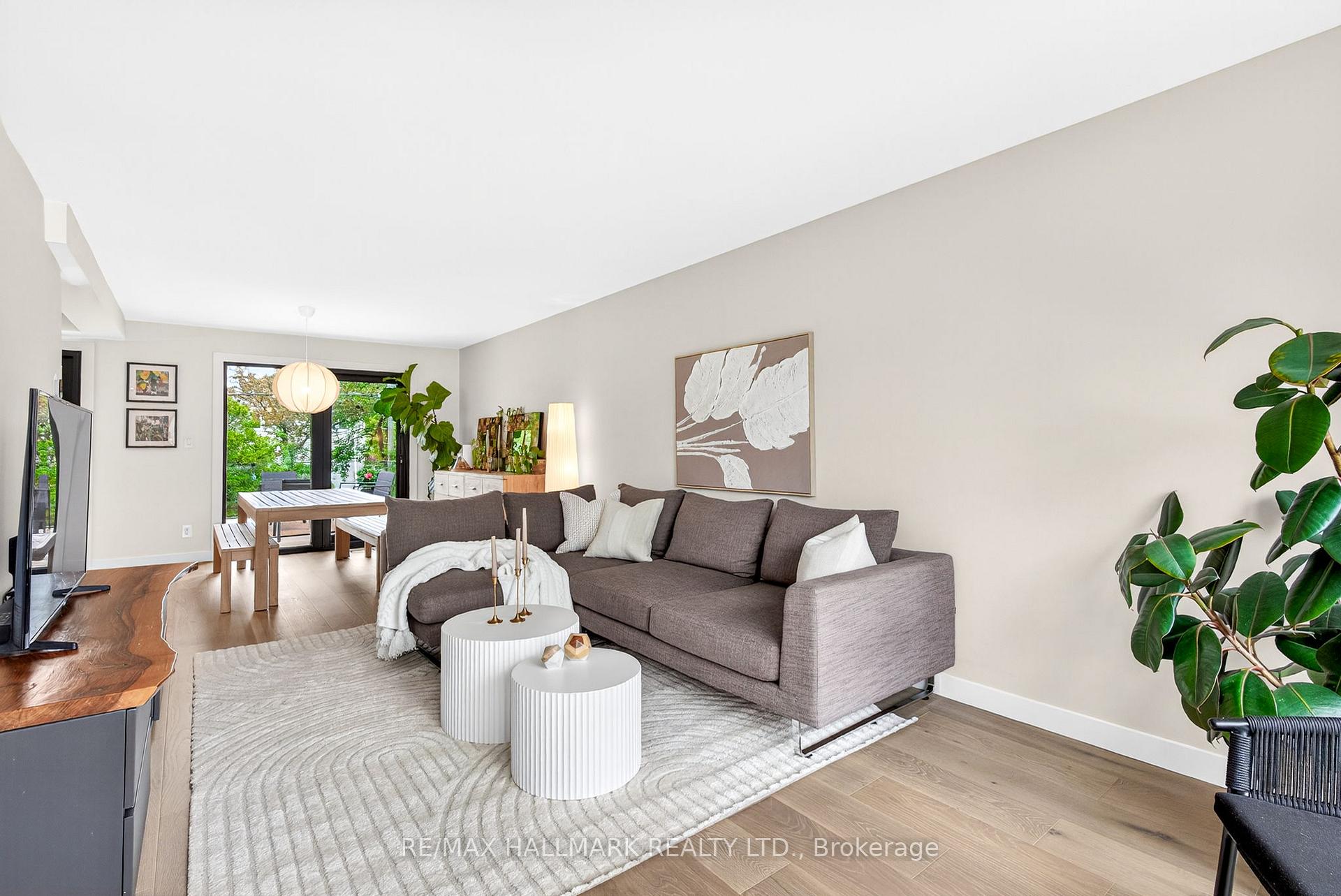 Photo 8 of 225 Catalina Drive, Scarborough, Guildwood — HOMEH