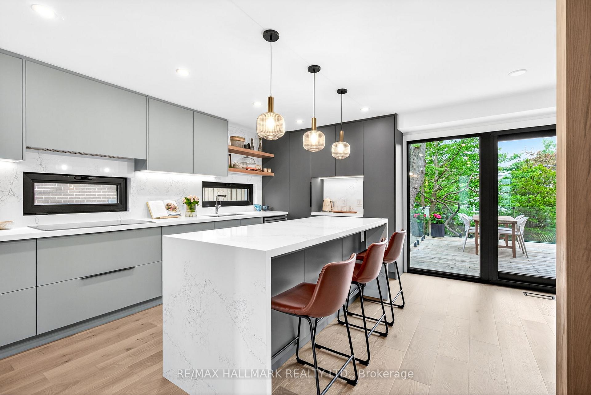 Photo 12 of 225 Catalina Drive, Scarborough, Guildwood — HOMEH