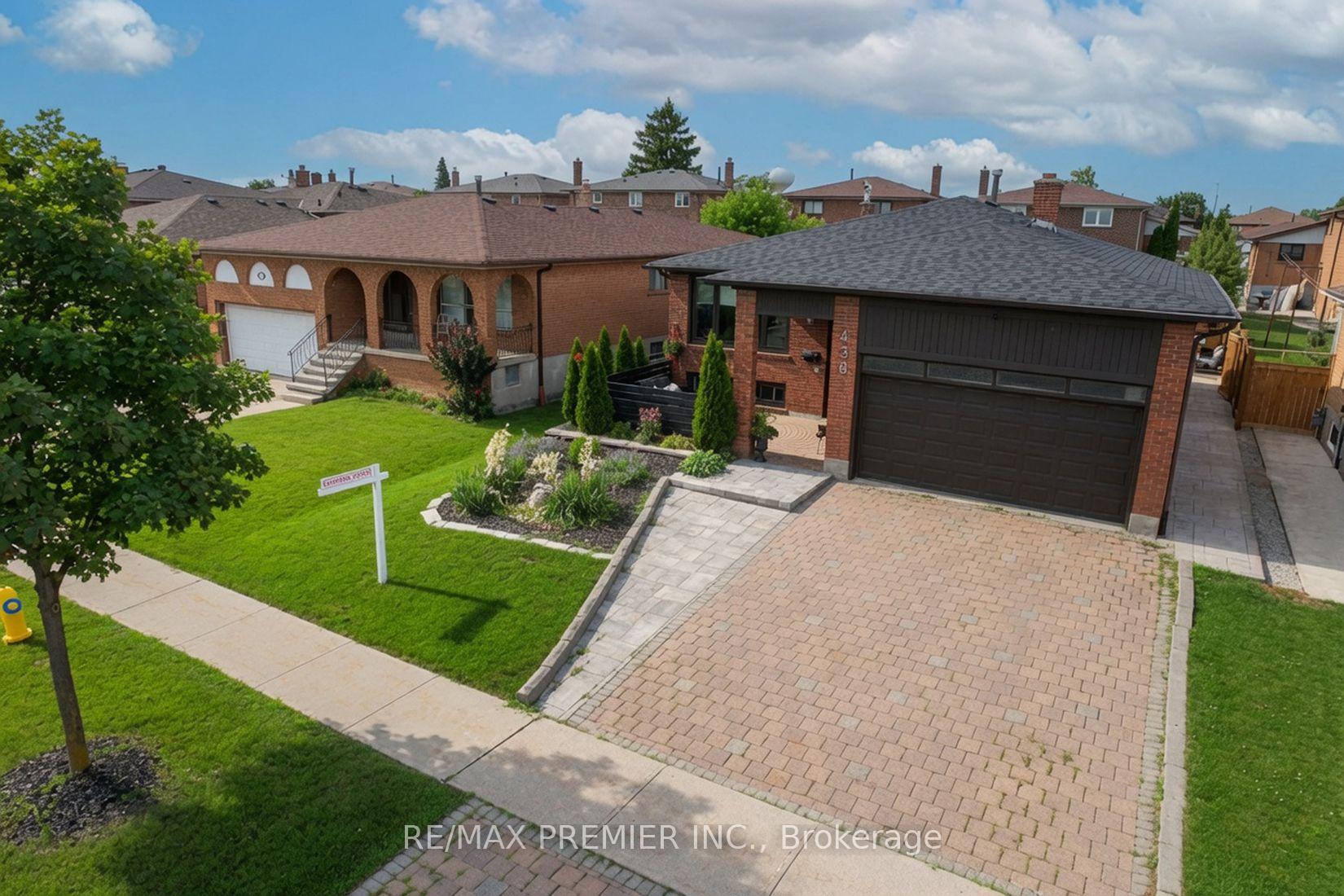 Photo 4 of 438 Woodbridge Avenue, Vaughan, West Woodbridge — HOMEH