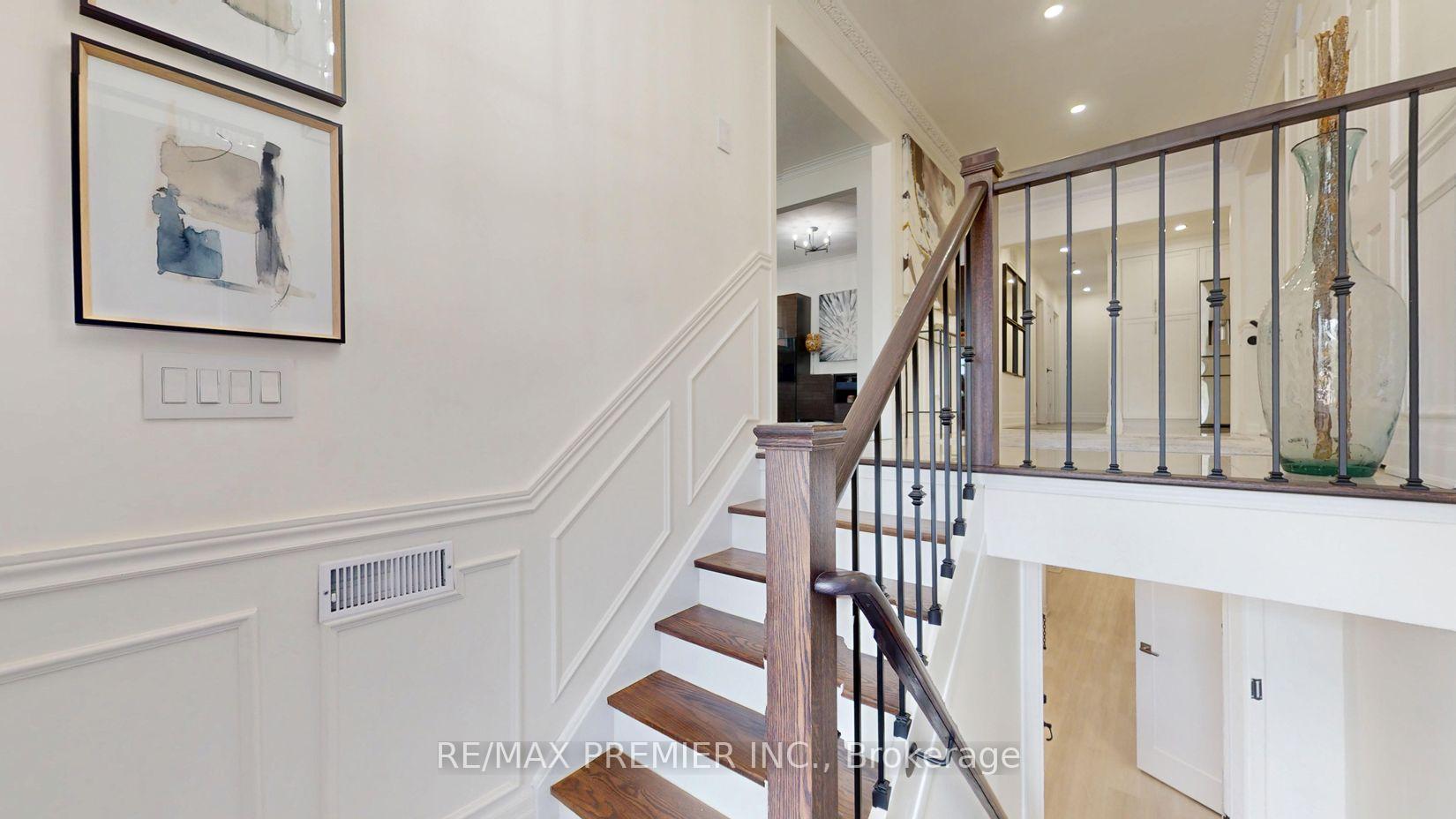 Photo 7 of 438 Woodbridge Avenue, Vaughan, West Woodbridge — HOMEH