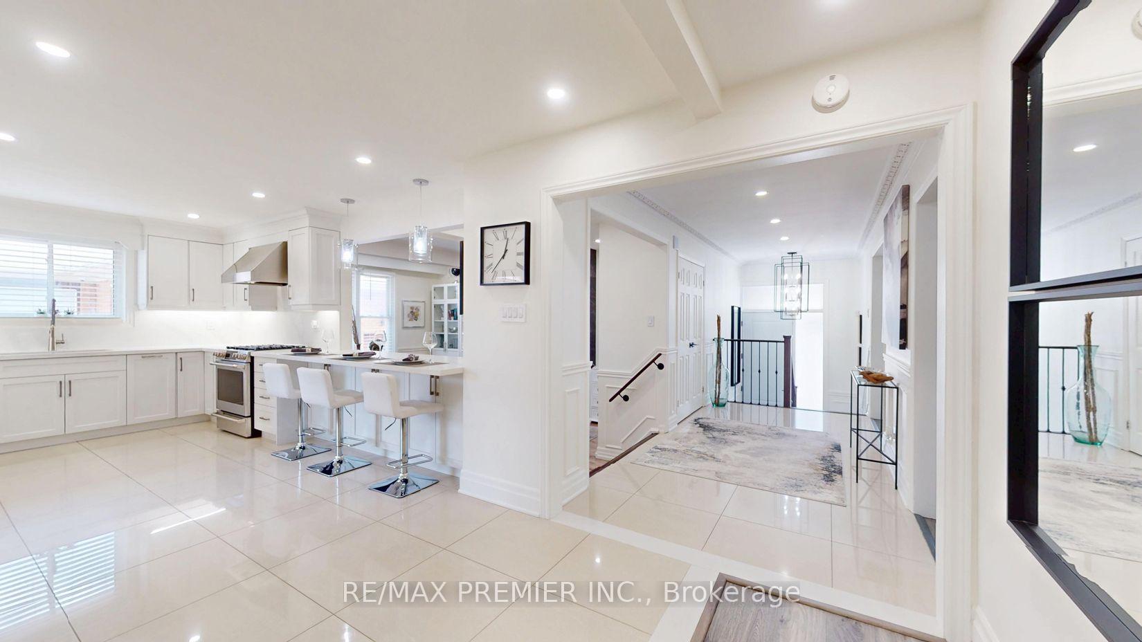 Photo 10 of 438 Woodbridge Avenue, Vaughan, West Woodbridge — HOMEH