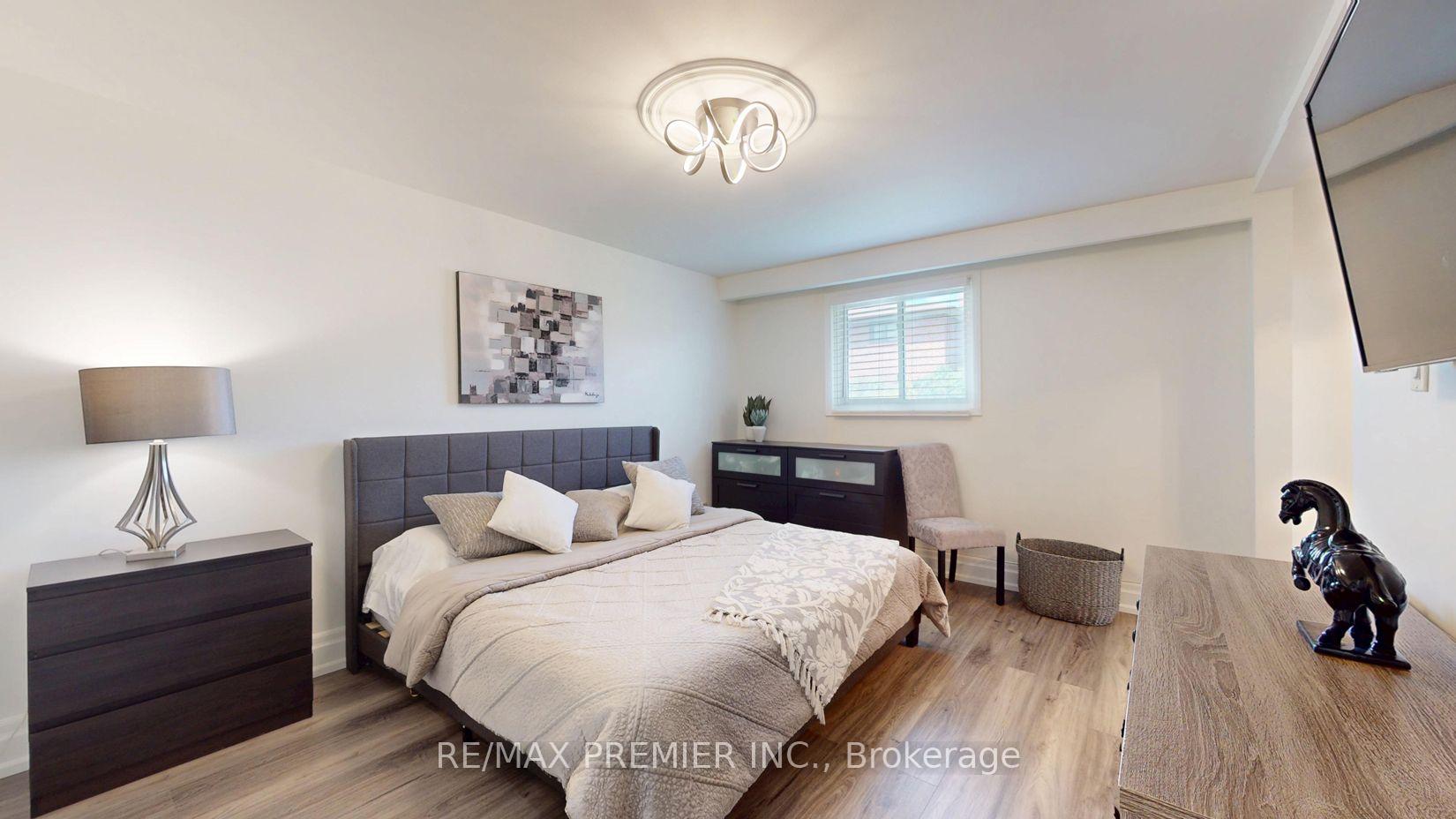 Photo 14 of 438 Woodbridge Avenue, Vaughan, West Woodbridge — HOMEH
