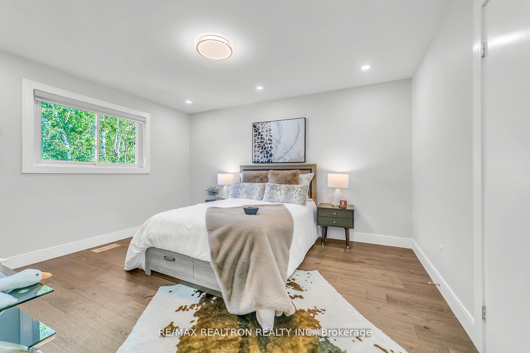 Photo 25 of 107 Golf Links Drive, Aurora, Aurora Heights — HOMEH