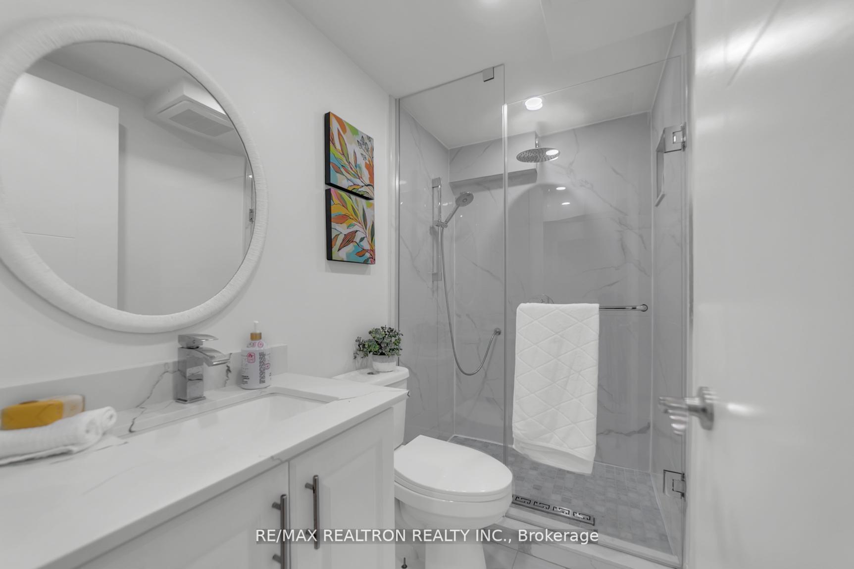 Photo 31 of 107 Golf Links Drive, Aurora, Aurora Heights — HOMEH