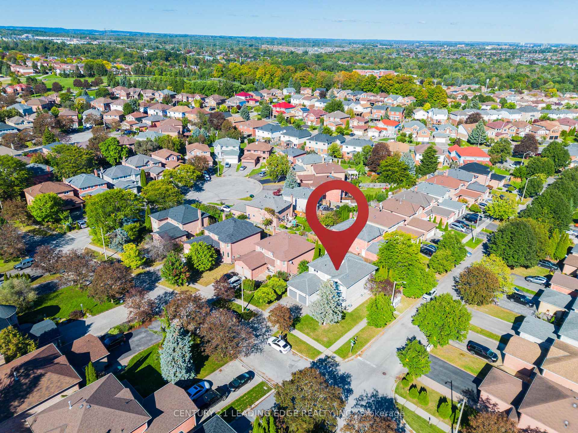 Photo 6 of 2353 Wildwood Crescent, Pickering, Brock Ridge — HOMEH