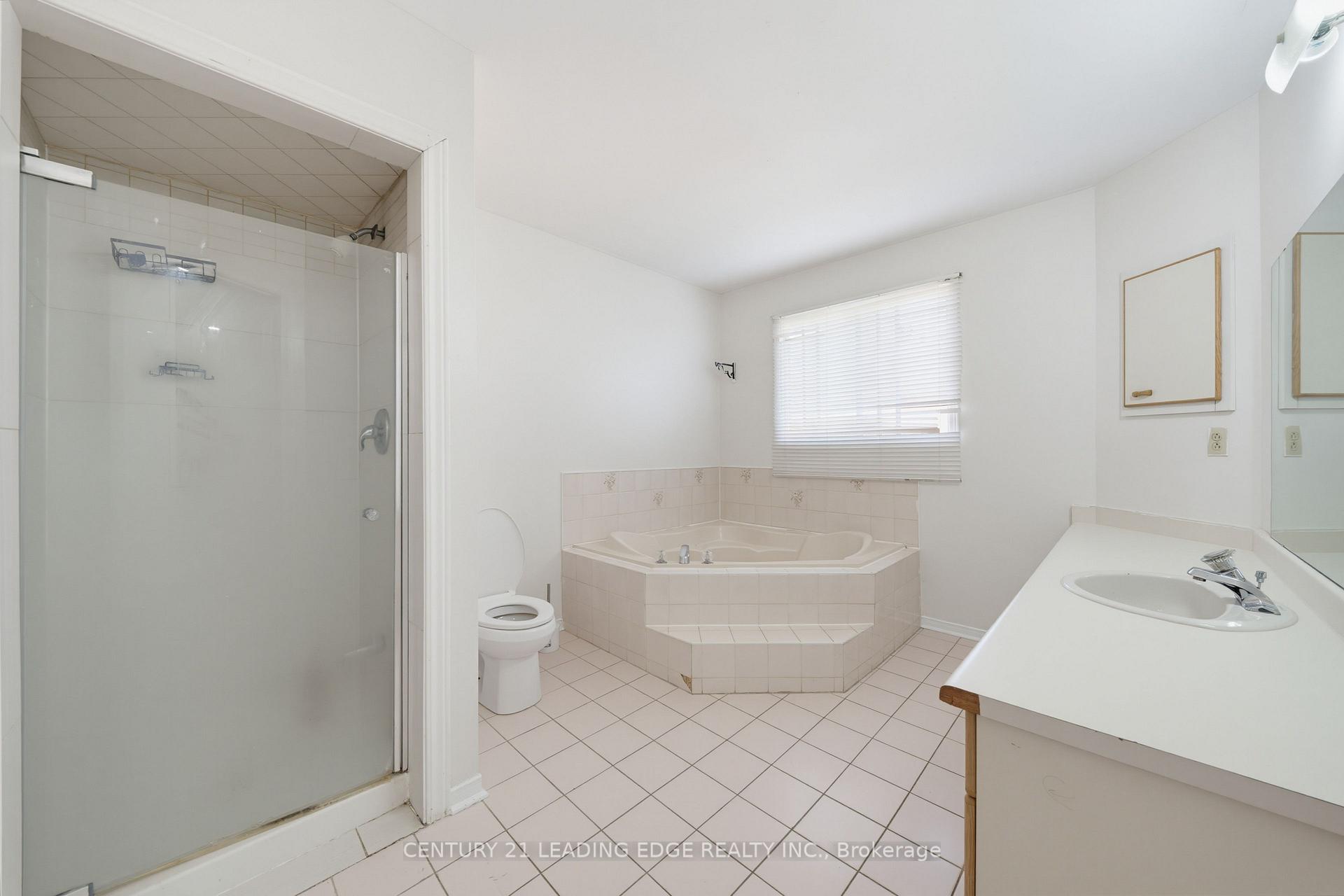 Photo 25 of 2353 Wildwood Crescent, Pickering, Brock Ridge — HOMEH
