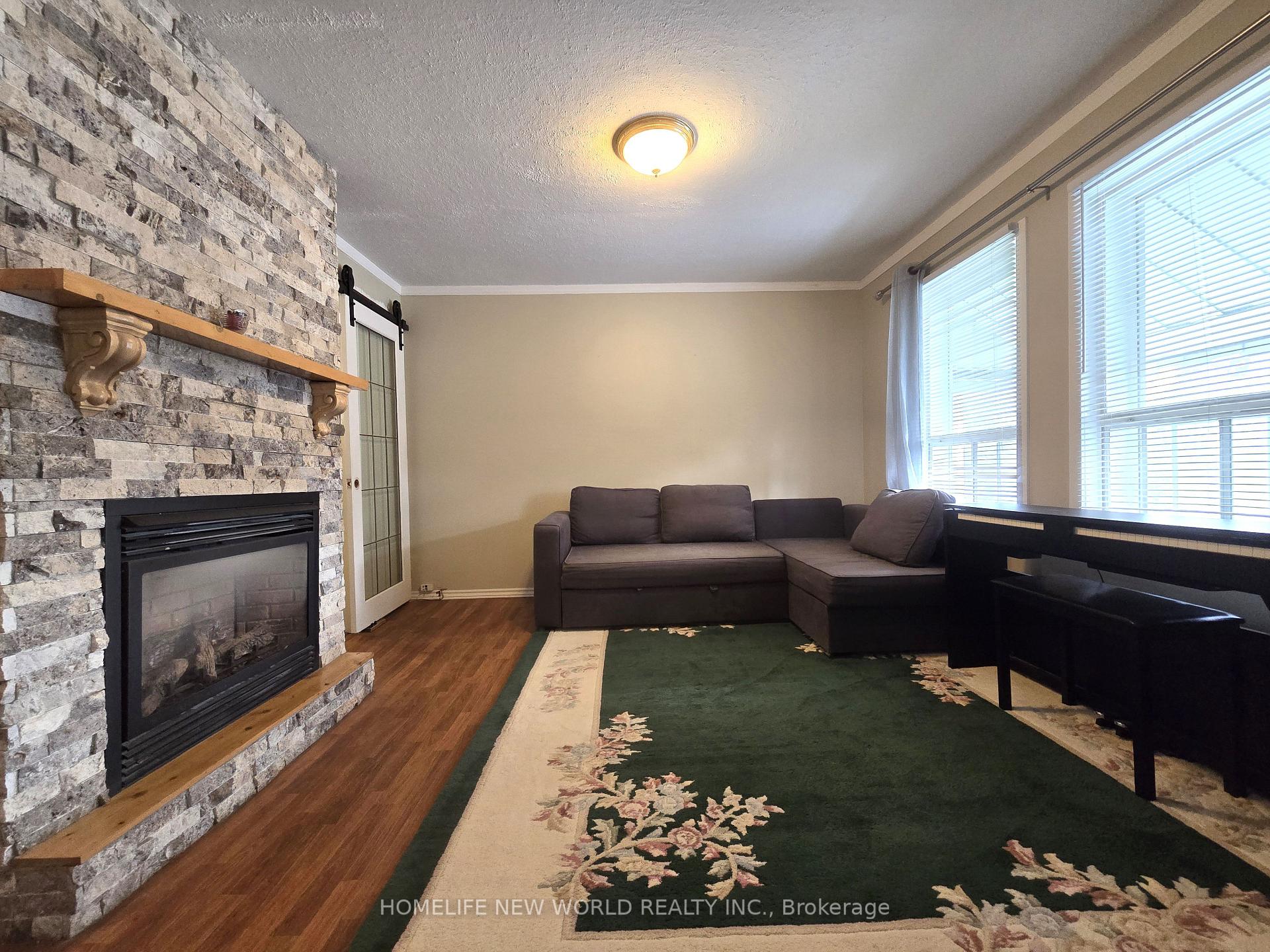 Photo 4 of 424 Upper Sherman Avenue, Hamilton, Eastmount — HOMEH