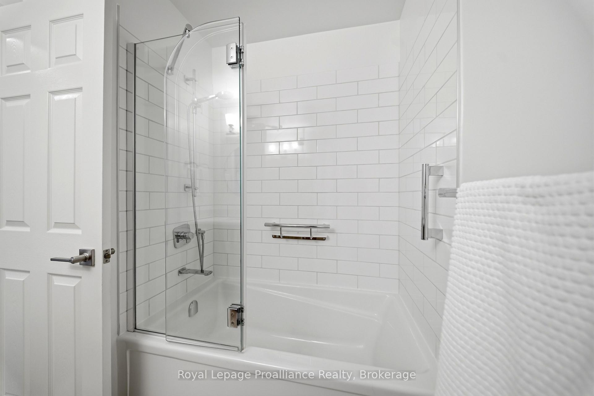 Photo 7 of 17 Alder Court, Belleville, Belleville Ward — HOMEH
