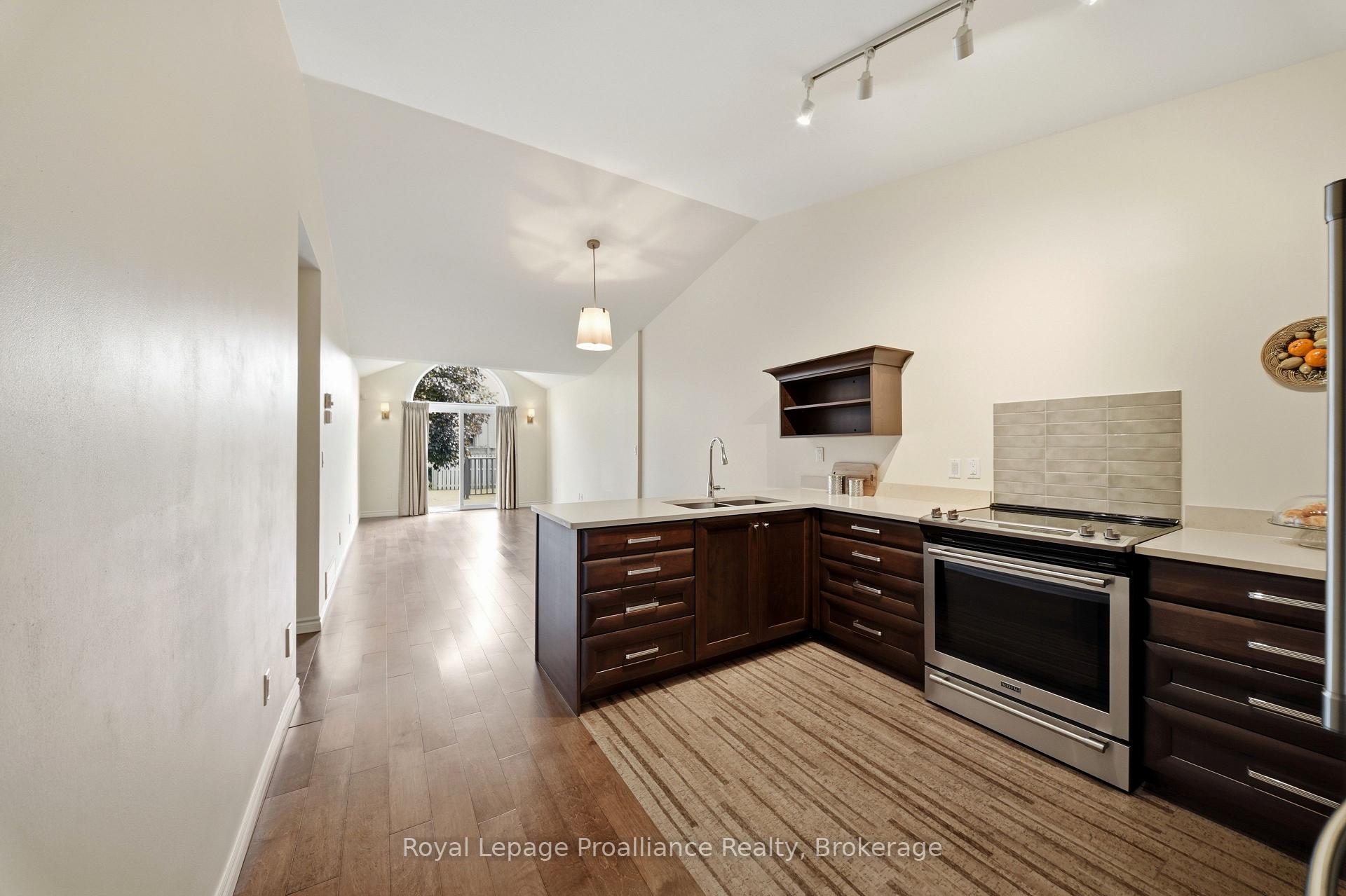 Photo 11 of 17 Alder Court, Belleville, Belleville Ward — HOMEH