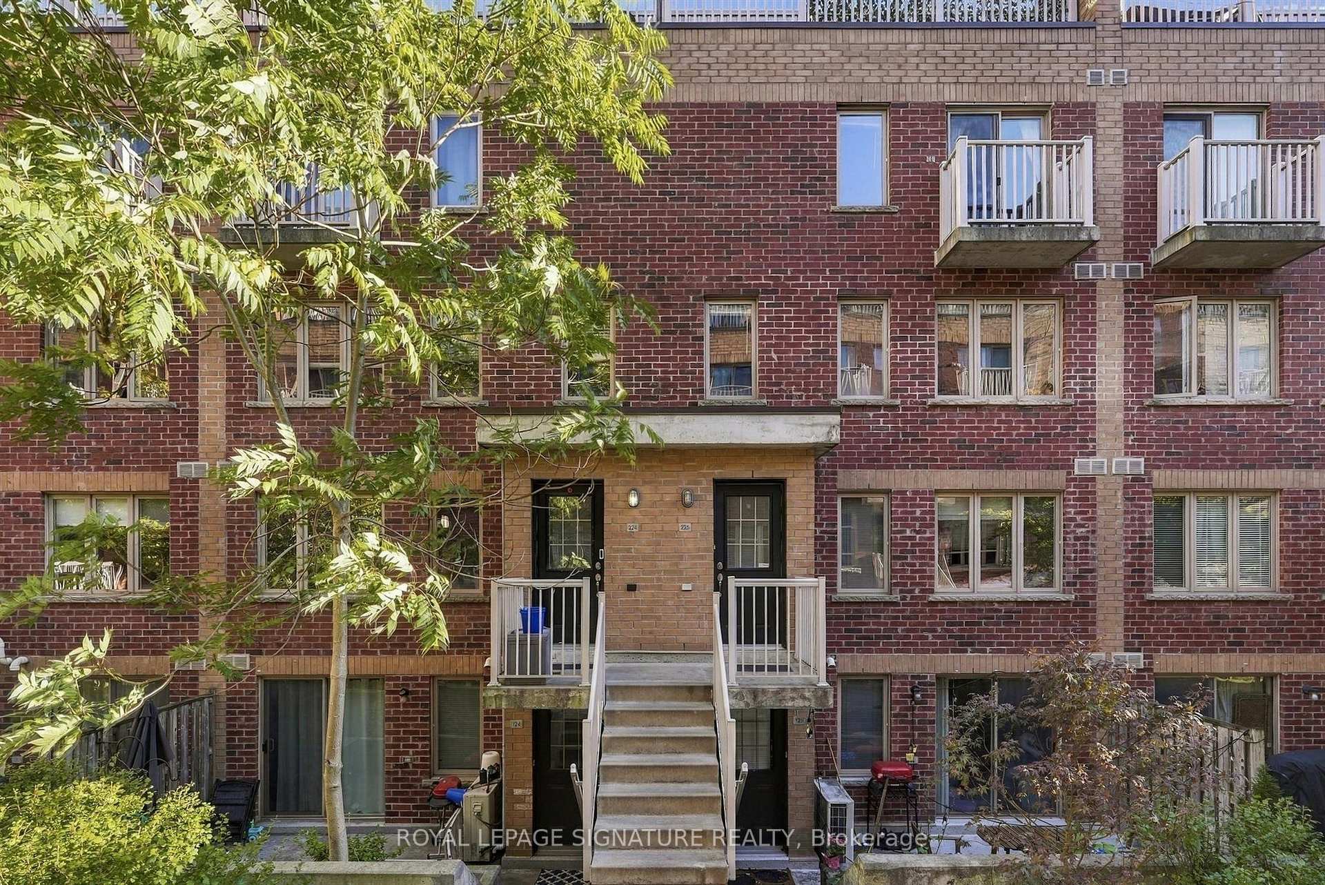 Photo 3 of Unit 225, 11 Ruttan Street, Toronto, Dufferin Grove — HOMEH