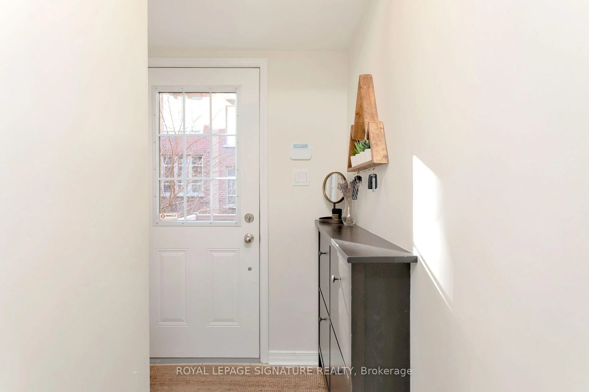 Photo 6 of Unit 225, 11 Ruttan Street, Toronto, Dufferin Grove — HOMEH