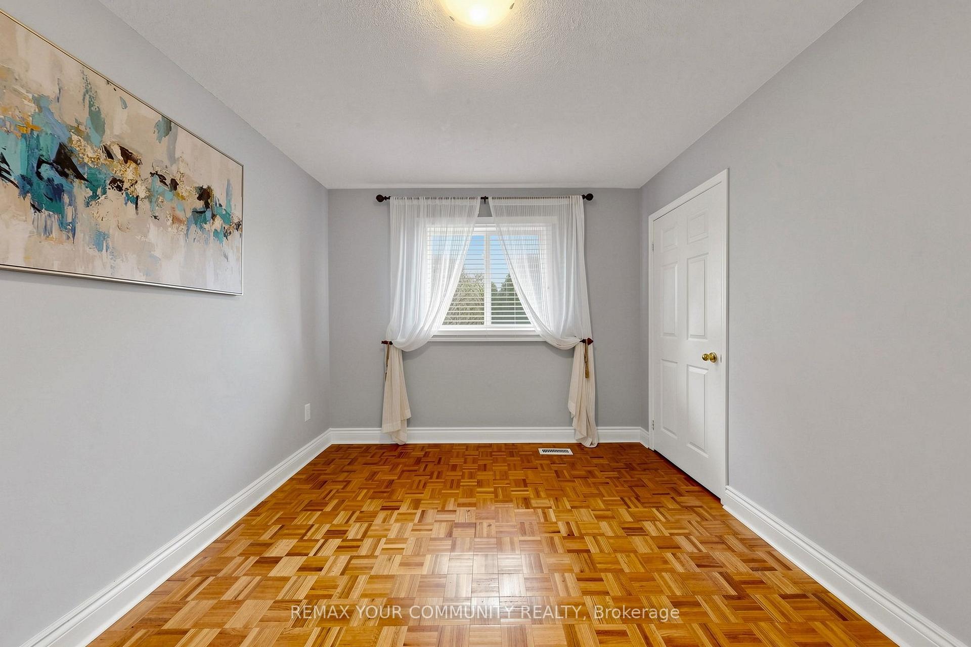 Photo 28 of 172 Patna Crescent, Vaughan, Maple — HOMEH