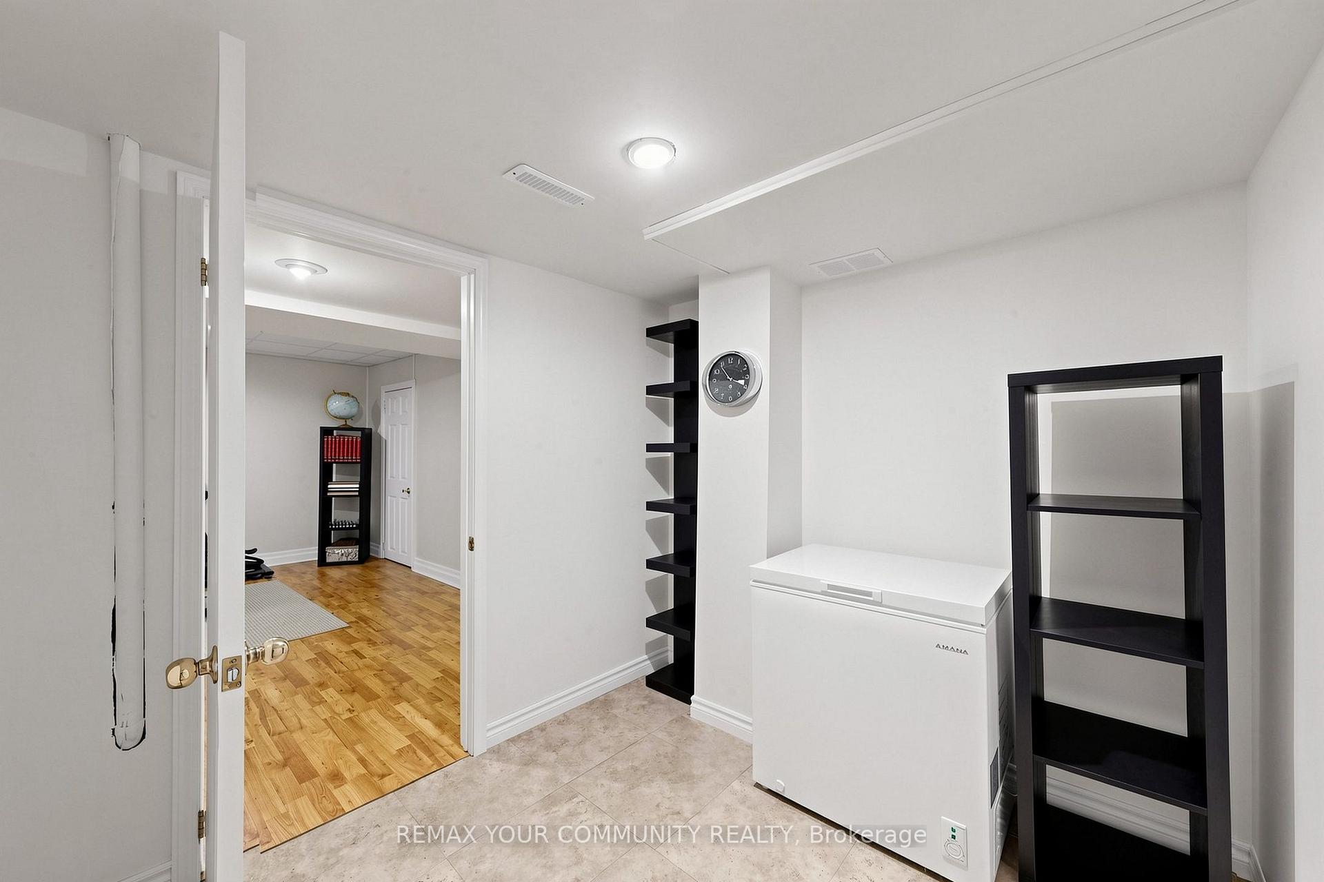 Photo 40 of 172 Patna Crescent, Vaughan, Maple — HOMEH