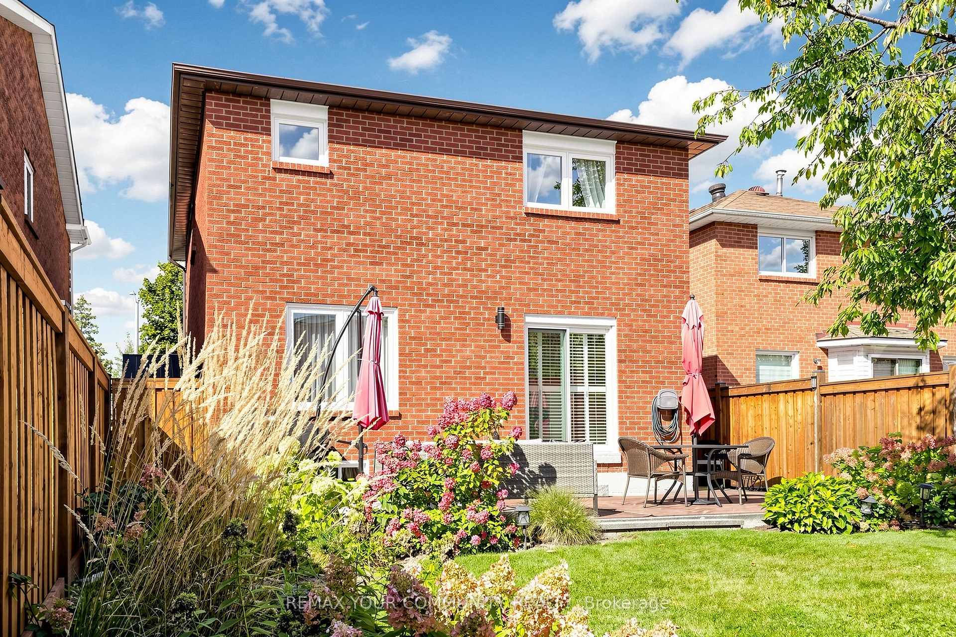 Photo 43 of 172 Patna Crescent, Vaughan, Maple — HOMEH