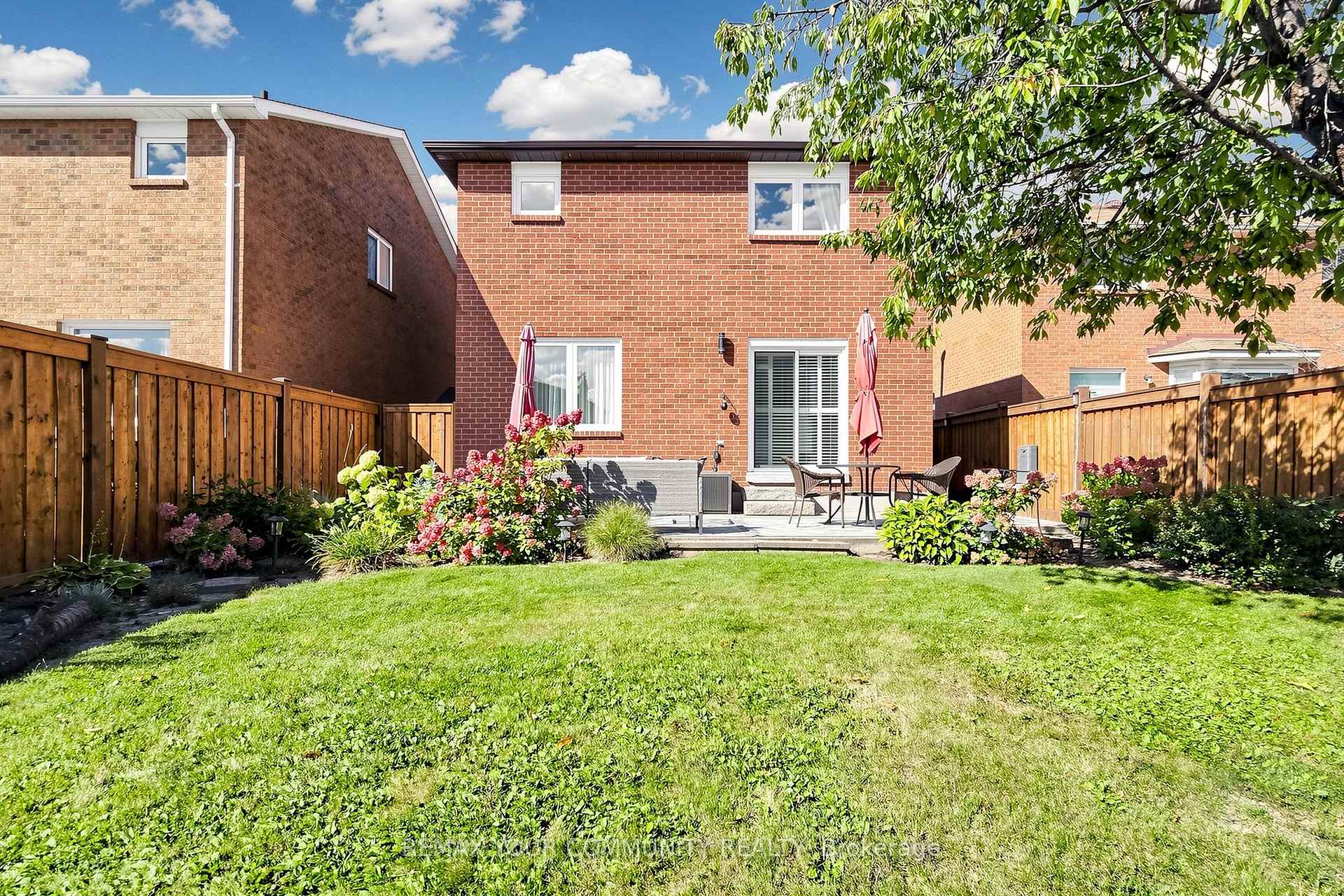 Photo 48 of 172 Patna Crescent, Vaughan, Maple — HOMEH