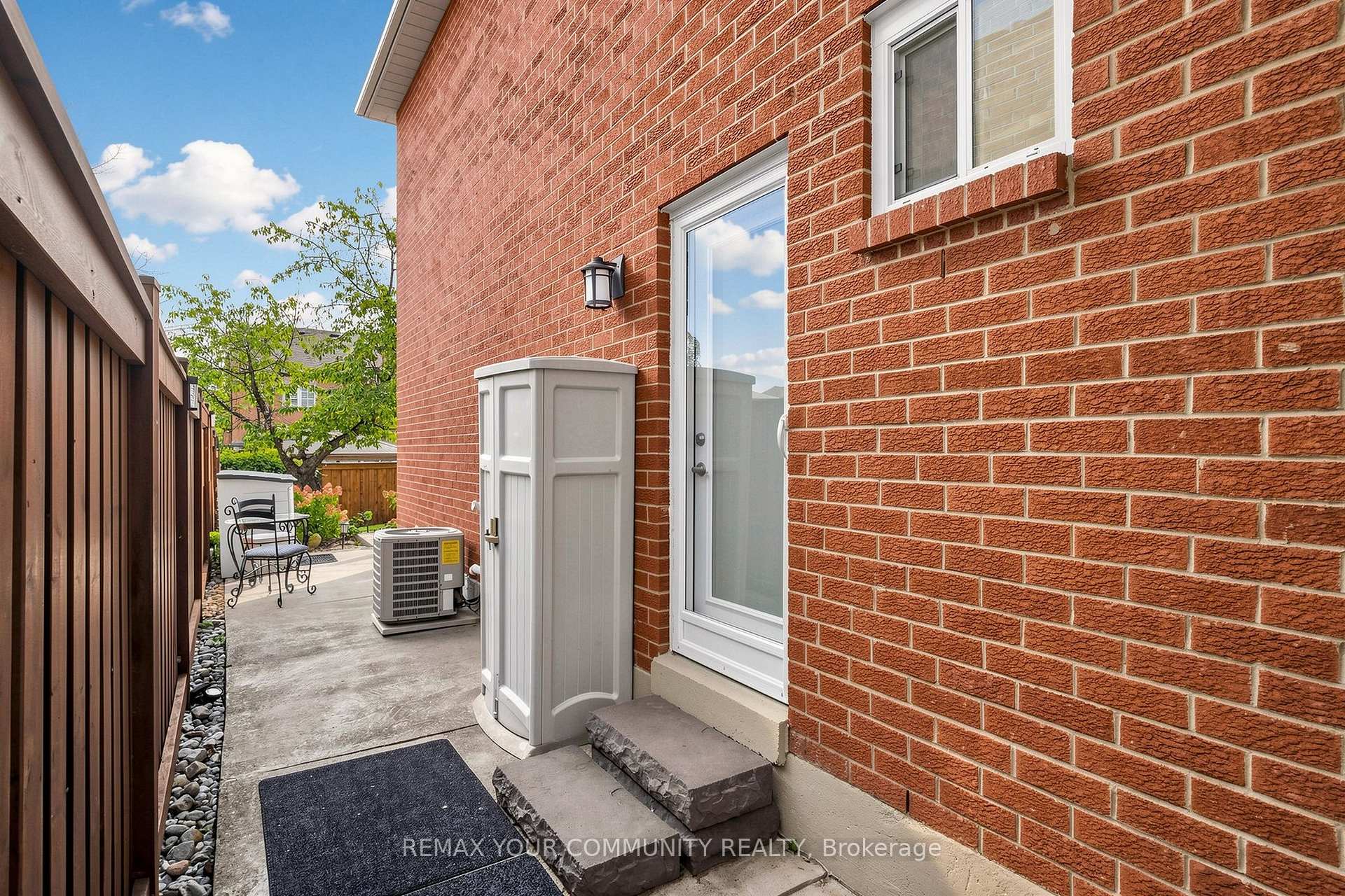 Photo 50 of 172 Patna Crescent, Vaughan, Maple — HOMEH