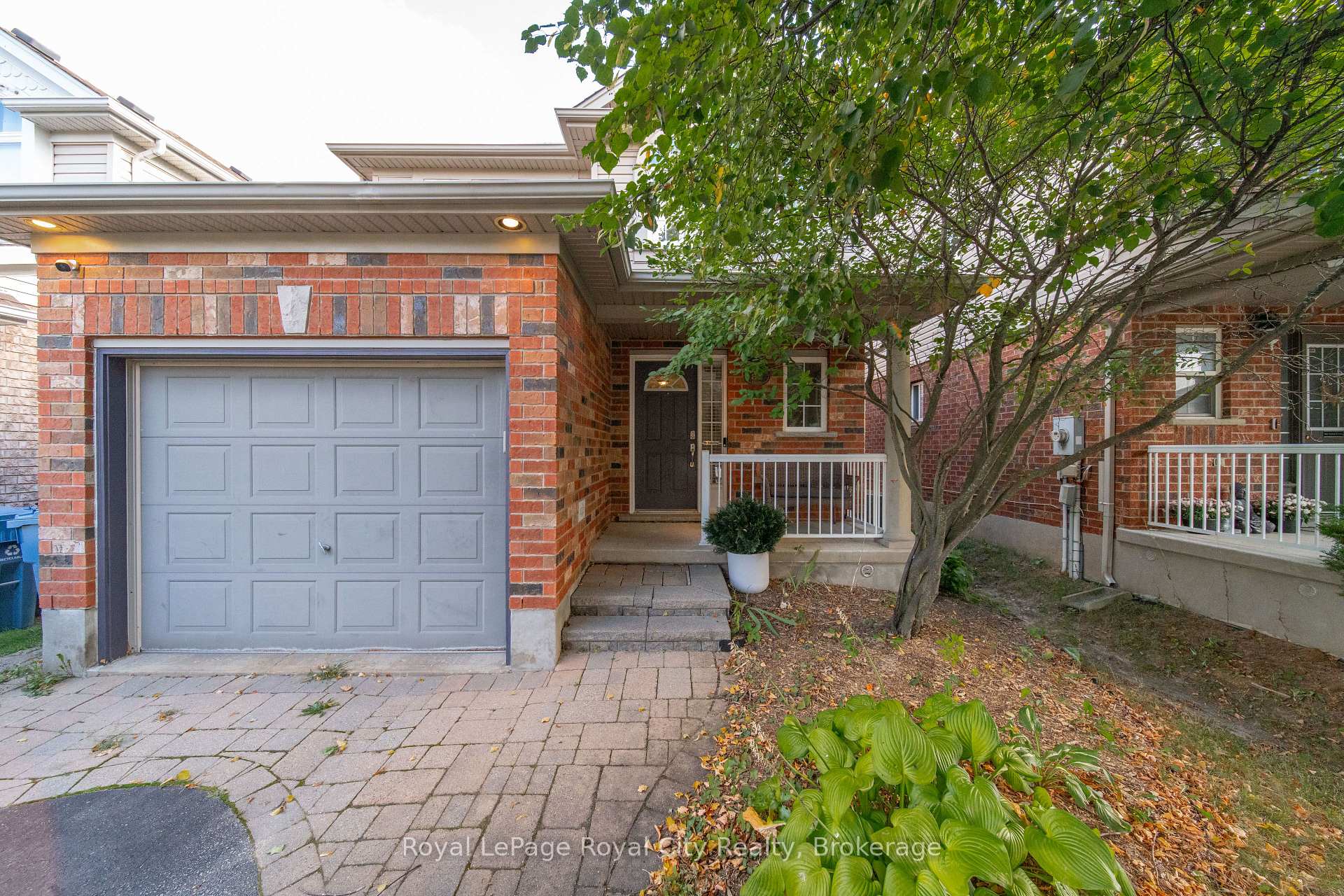 Photo 1 of 82 Lynch Circle, Guelph, Pineridge/Westminster Woods — HOMEH