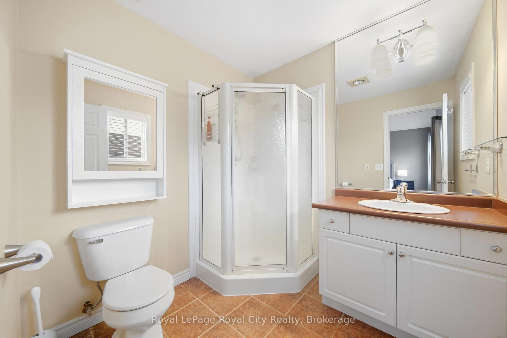 Photo 30 of 82 Lynch Circle, Guelph, Pineridge/Westminster Woods — HOMEH