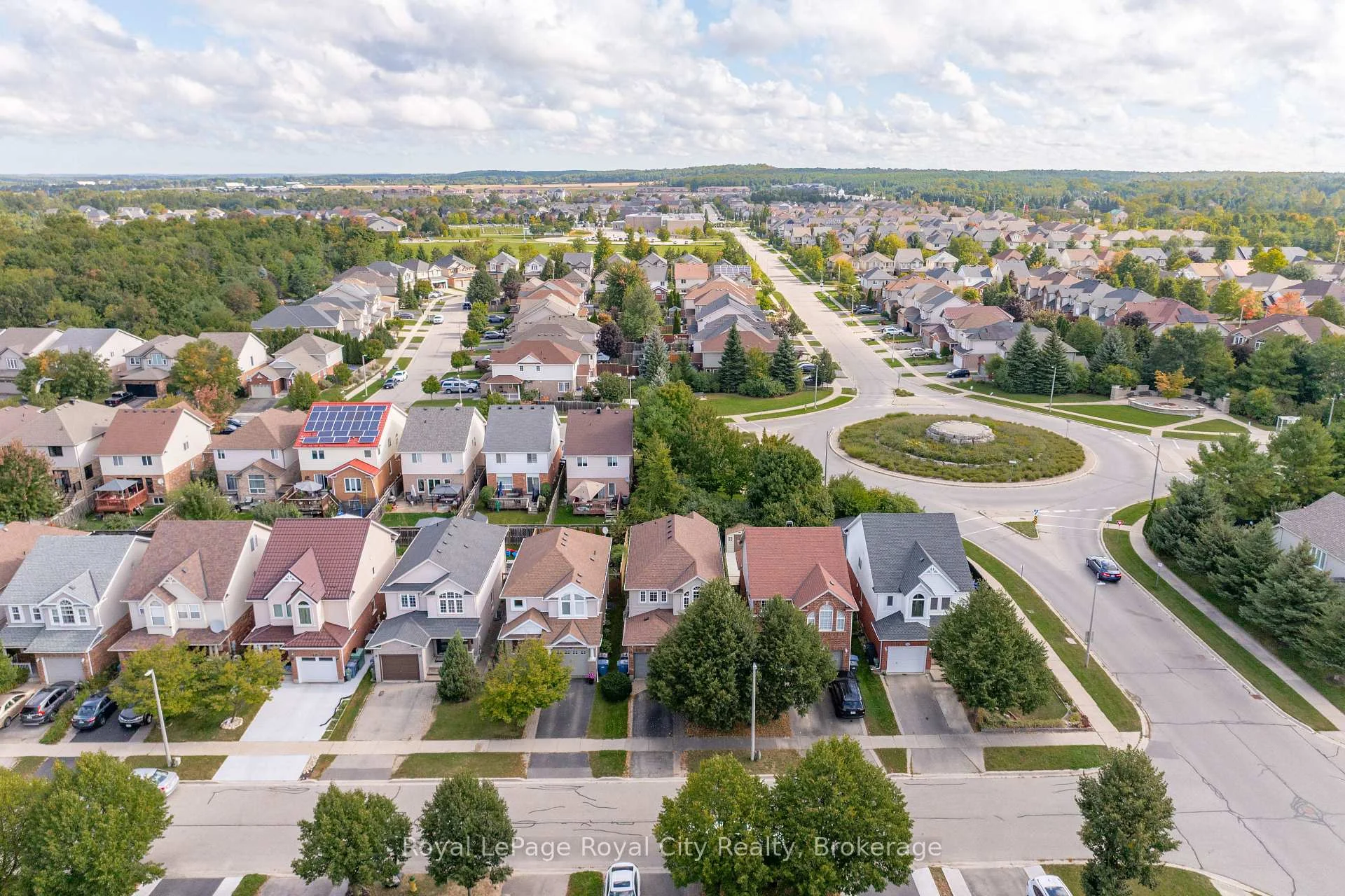 Photo 46 of 82 Lynch Circle, Guelph, Pineridge/Westminster Woods — HOMEH