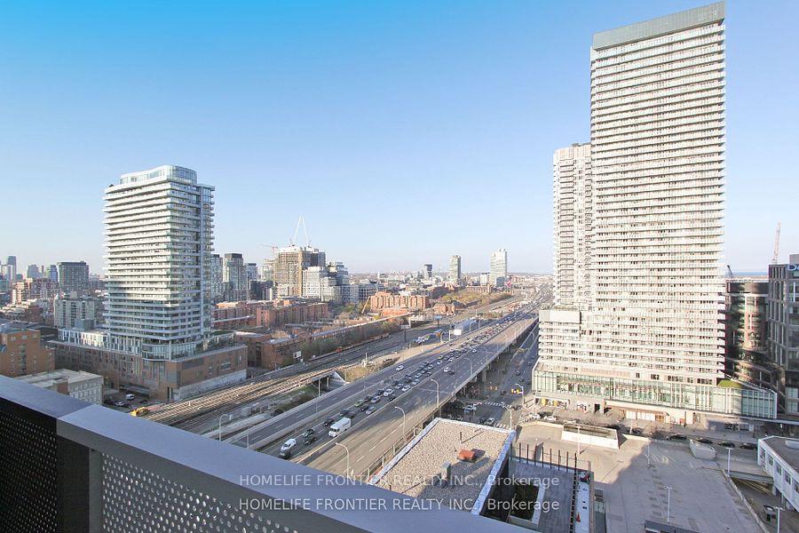 Photo 3 of Unit 2007, 55 Cooper Street, Toronto, Waterfront Communities — HOMEH